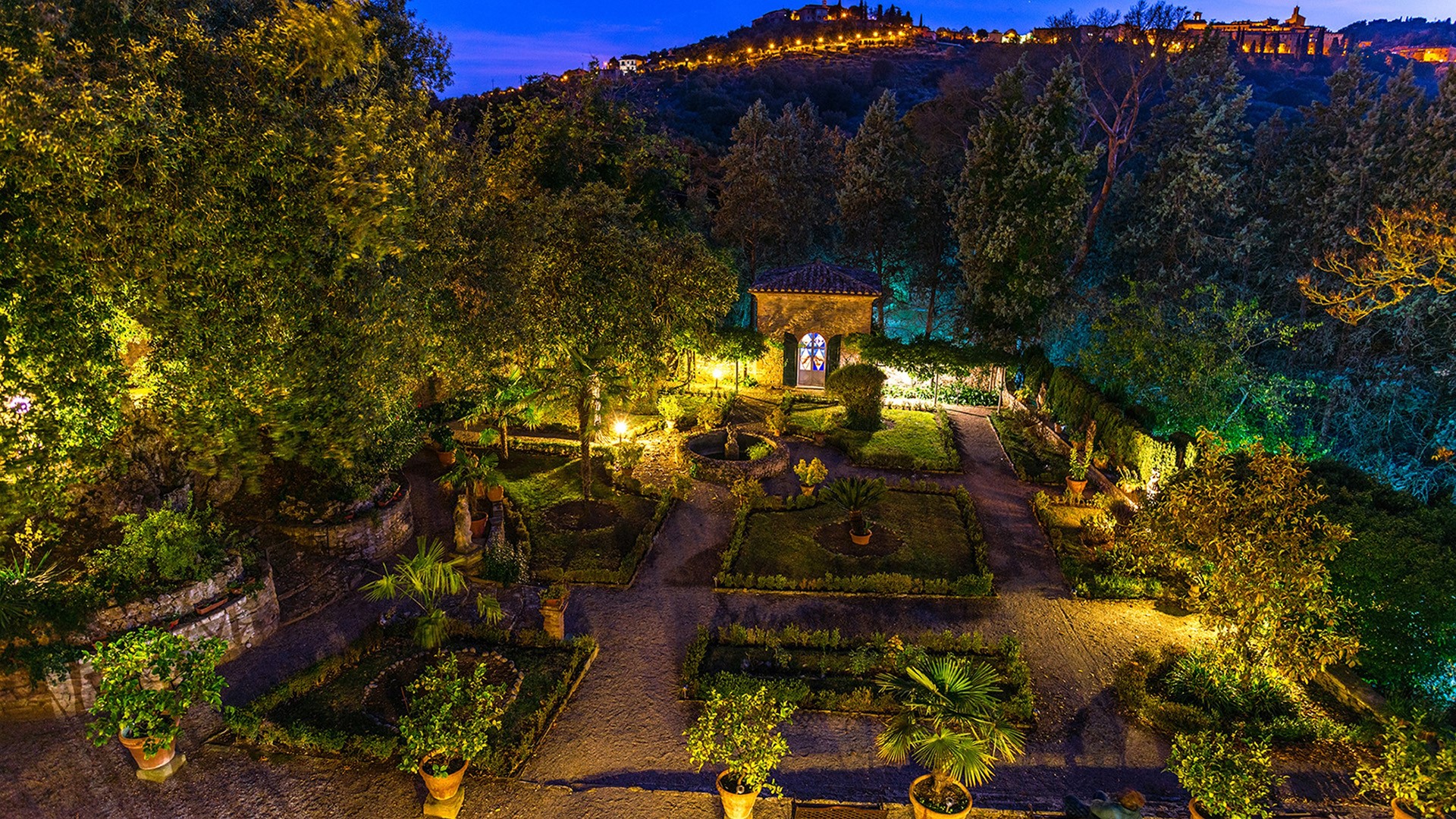 Villa Lemura 10BR, a frescoed Umbrian noble villa near Lake Trasimeno - Photo 33