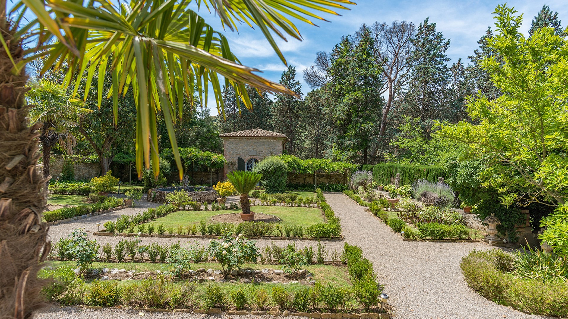 Villa Lemura 10BR, a frescoed Umbrian noble villa near Lake Trasimeno - Photo 10