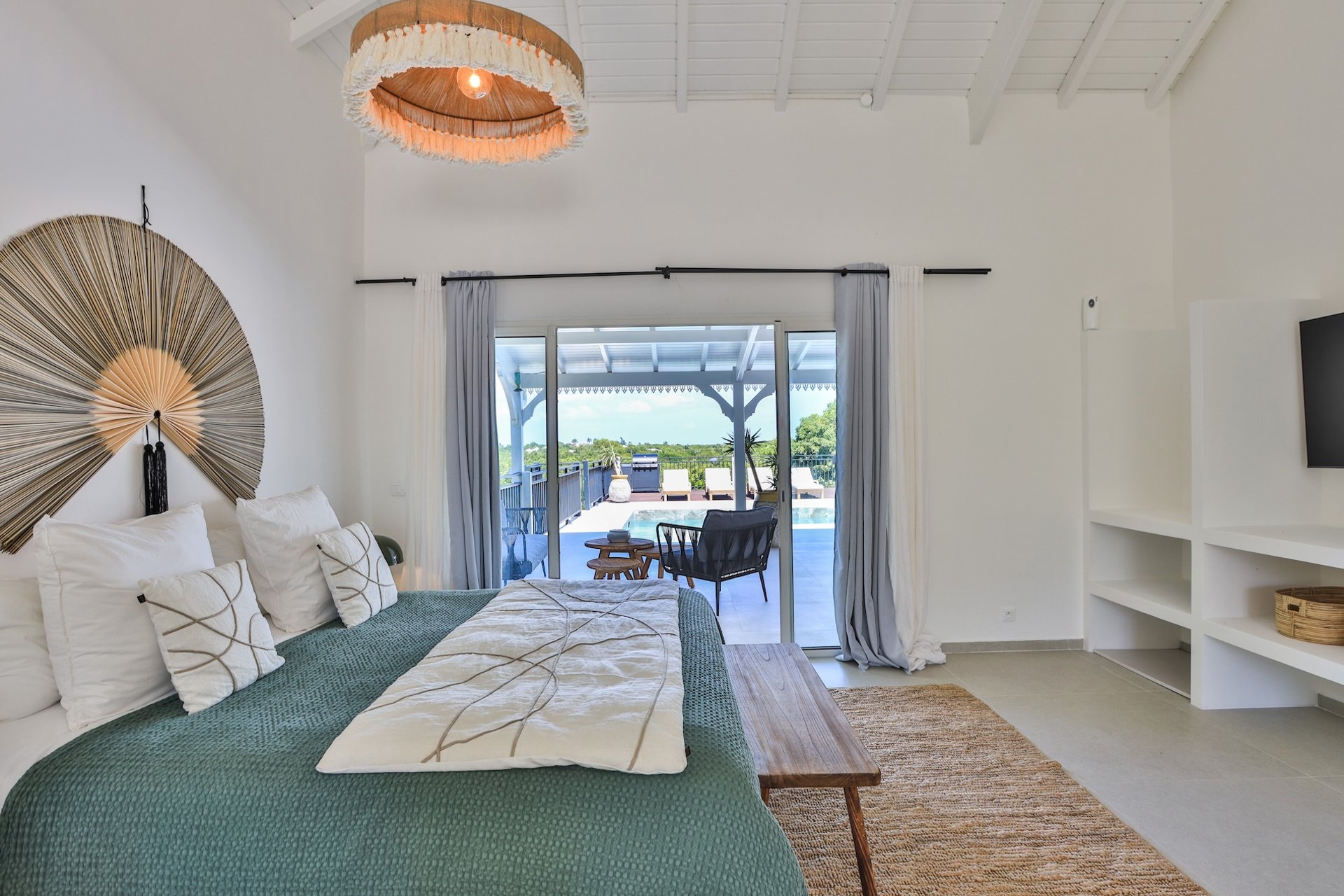Villa Les Oliviers, a Four-Bedroom Terres Basses Retreat with Private Pool and Koi-Pond Calm - Photo 27