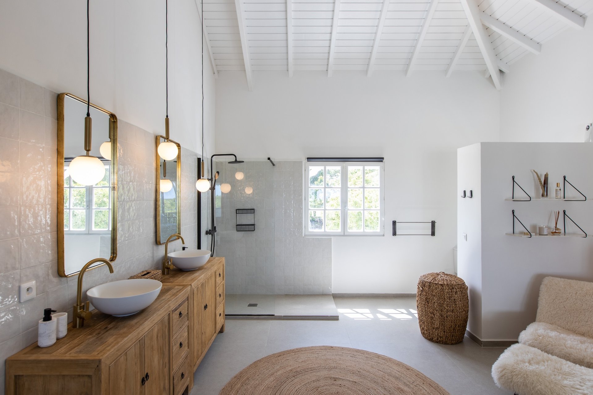 Villa Les Oliviers, a Four-Bedroom Terres Basses Retreat with Private Pool and Koi-Pond Calm - Photo 29