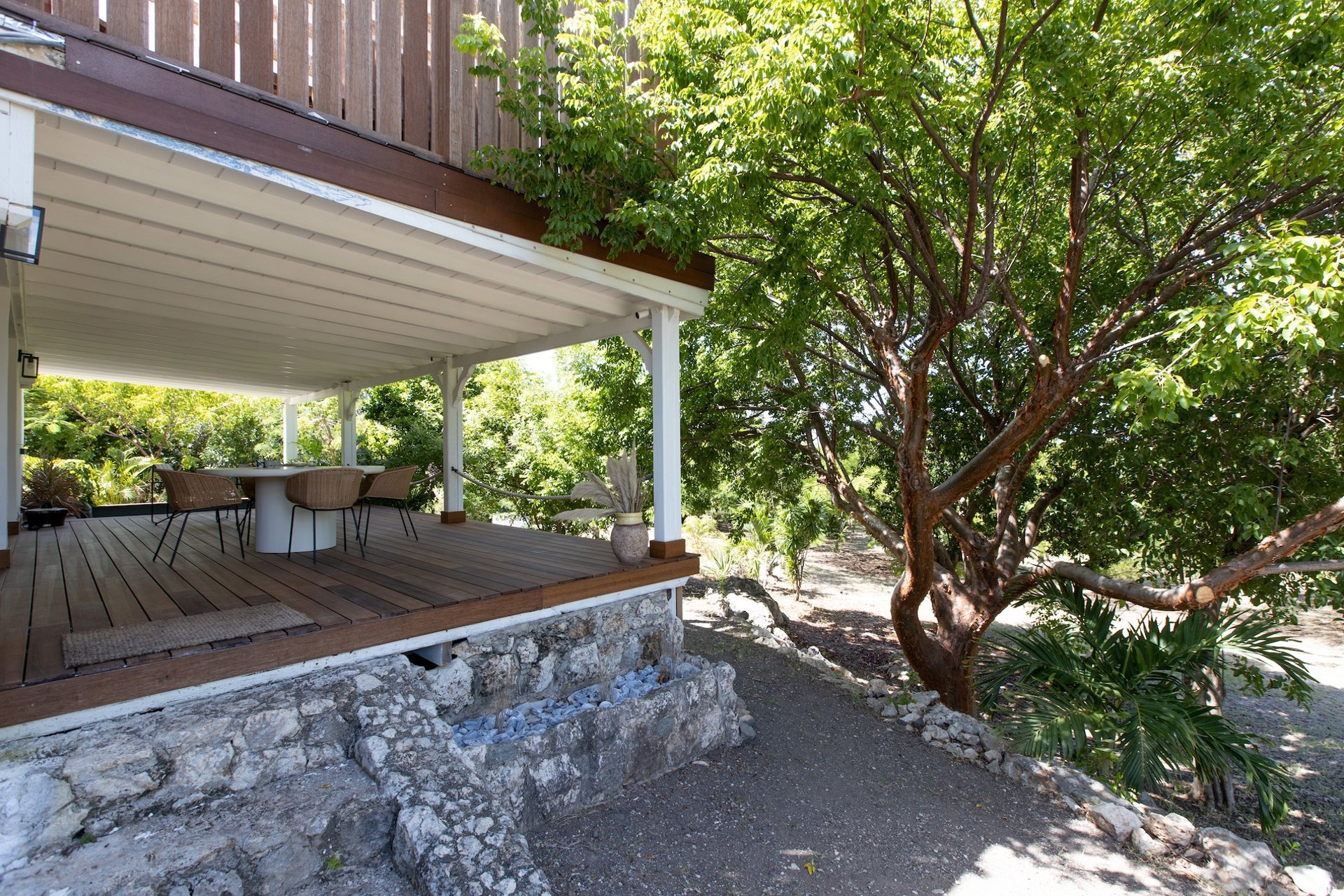 Villa Les Oliviers, a Four-Bedroom Terres Basses Retreat with Private Pool and Koi-Pond Calm - Photo 41