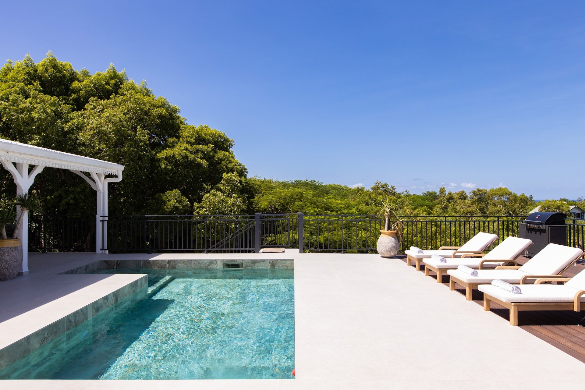 Villa Les Oliviers, a Four-Bedroom Terres Basses Retreat with Private Pool and Koi-Pond Calm - Photo 5