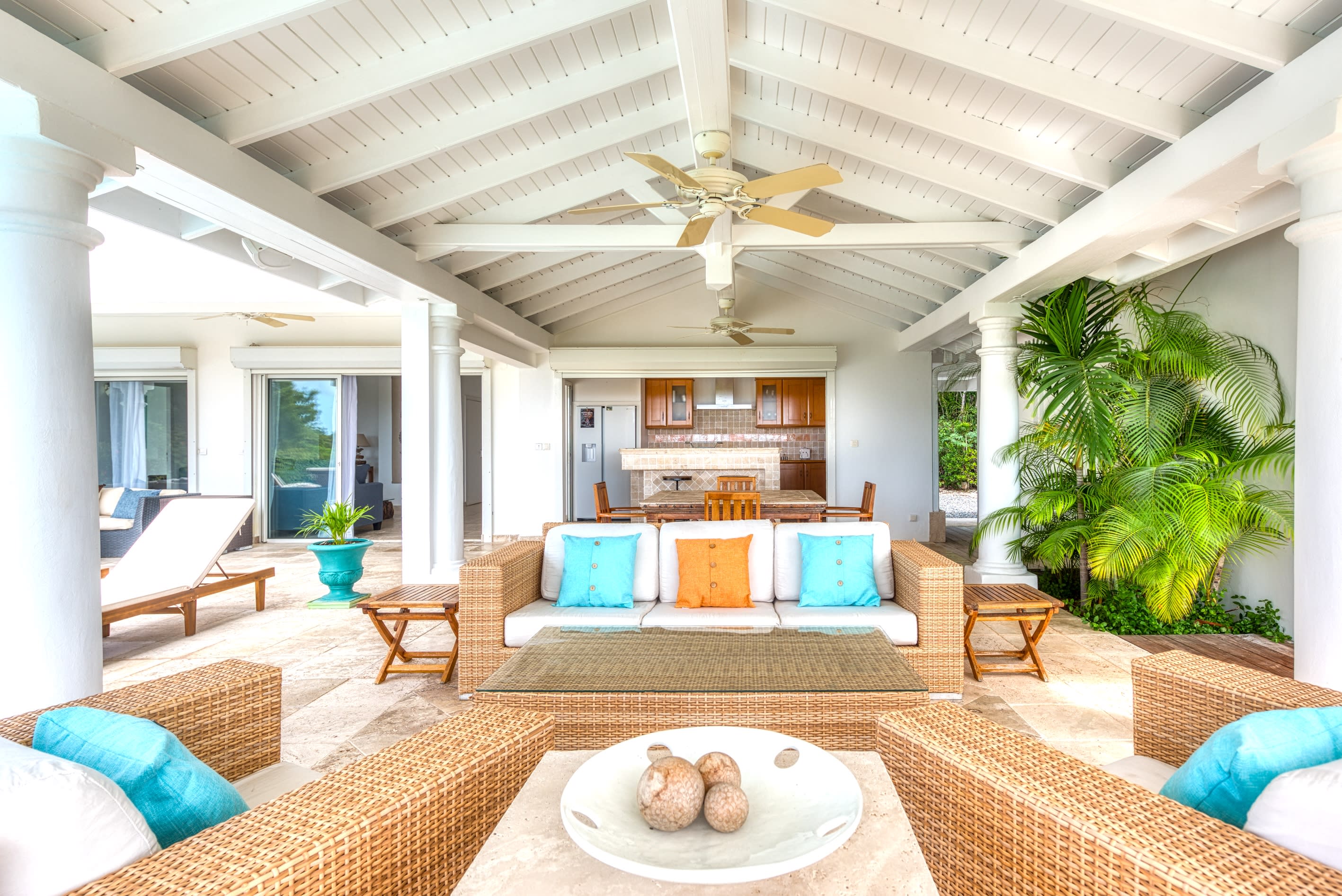 Villa Lune de Miel, A Romantic Two Bedroom Sea View Retreat in Terres Basses - Photo 12