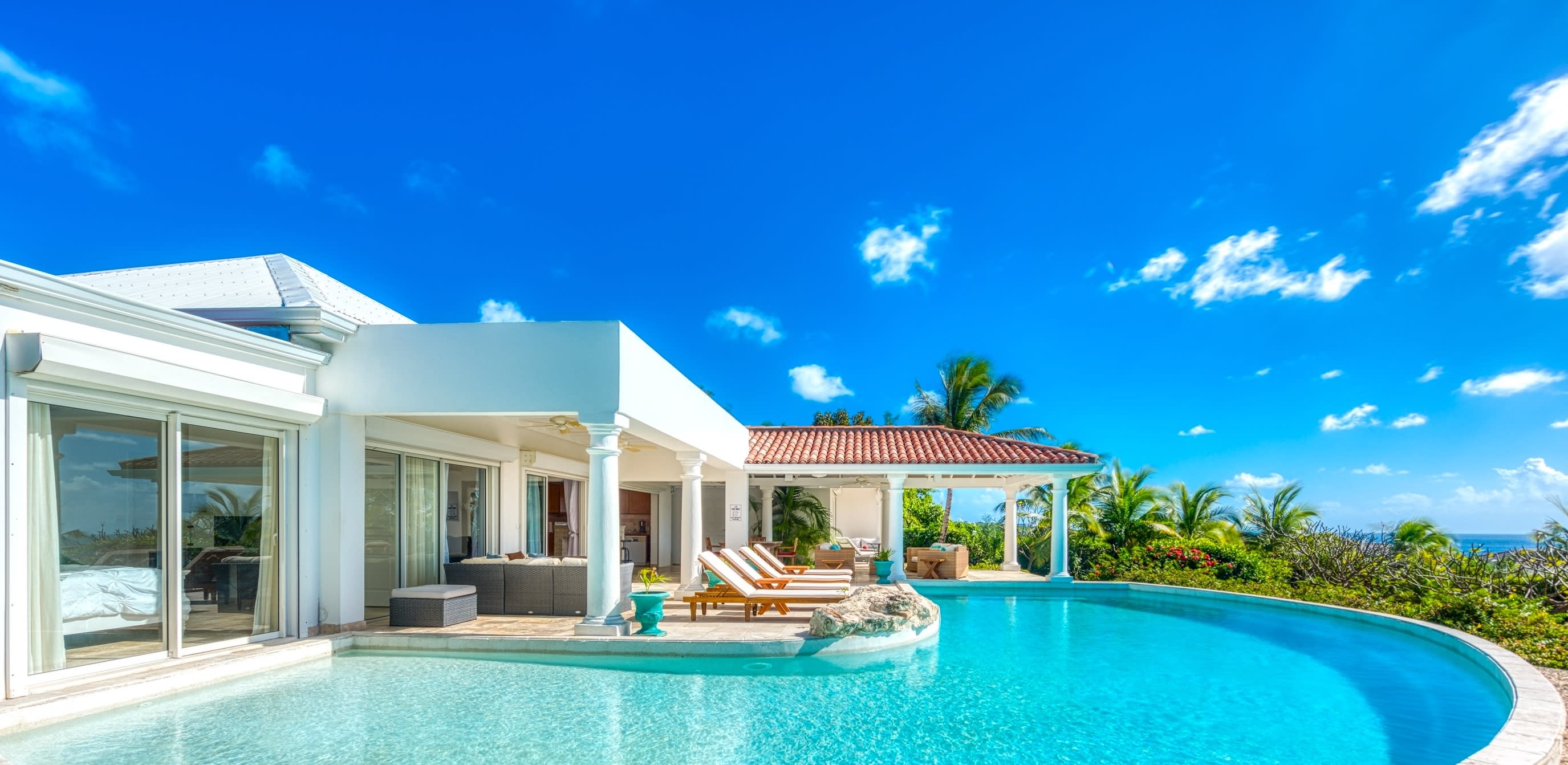 Villa Lune de Miel, A Romantic Two Bedroom Sea View Retreat in Terres Basses Gallery 1