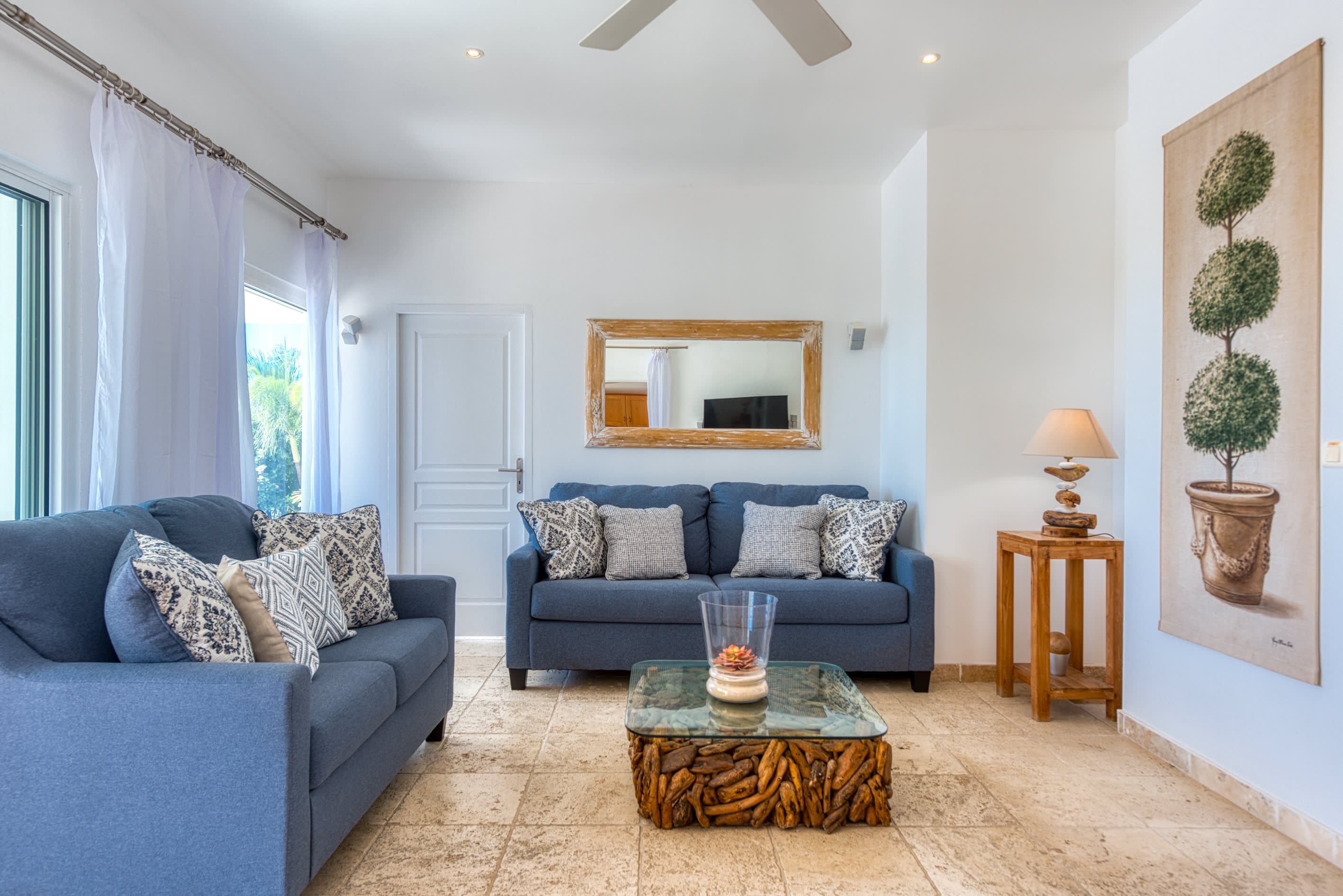Villa Lune de Miel, A Romantic Two Bedroom Sea View Retreat in Terres Basses - Photo 26