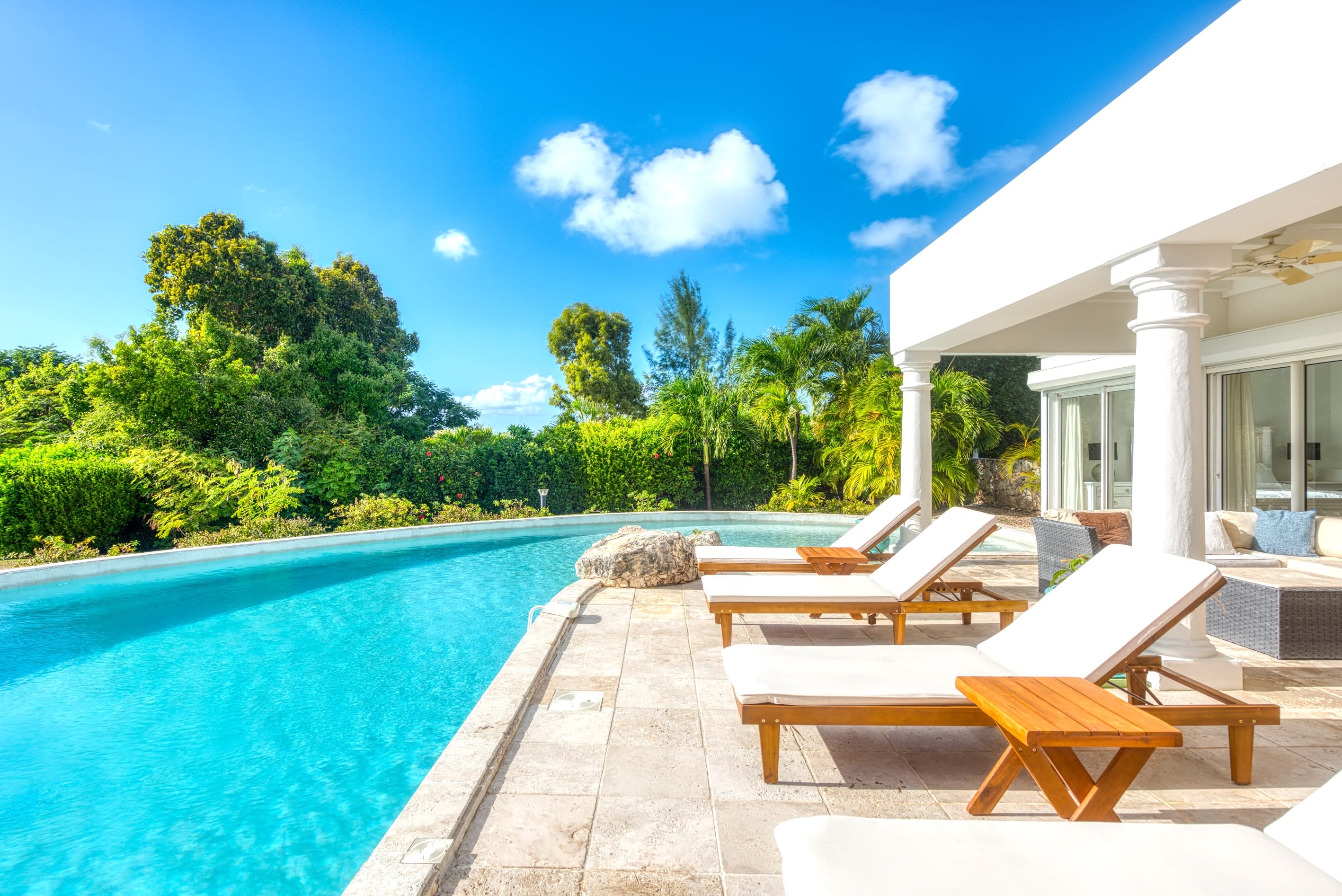 Villa Lune de Miel, A Romantic Two Bedroom Sea View Retreat in Terres Basses Gallery 2