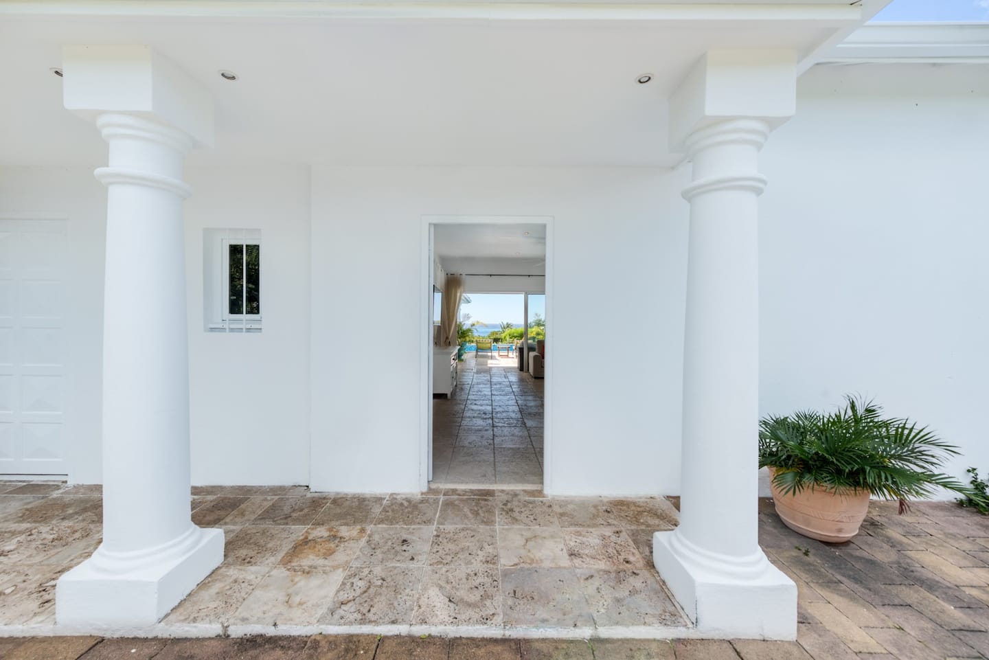 Villa Lune de Miel, A Romantic Two Bedroom Sea View Retreat in Terres Basses - Photo 45
