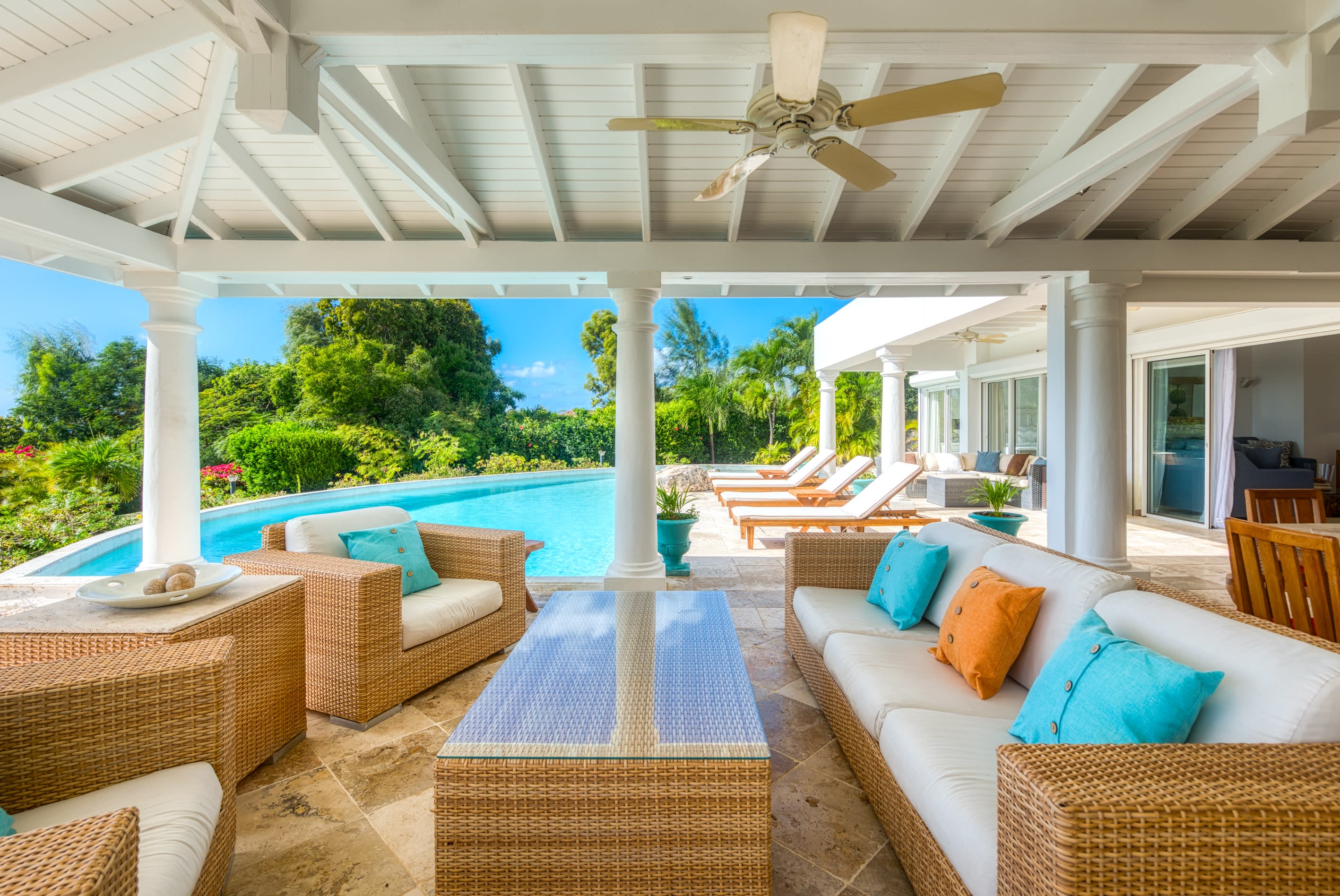 Villa Lune de Miel, A Romantic Two Bedroom Sea View Retreat in Terres Basses - Photo 6