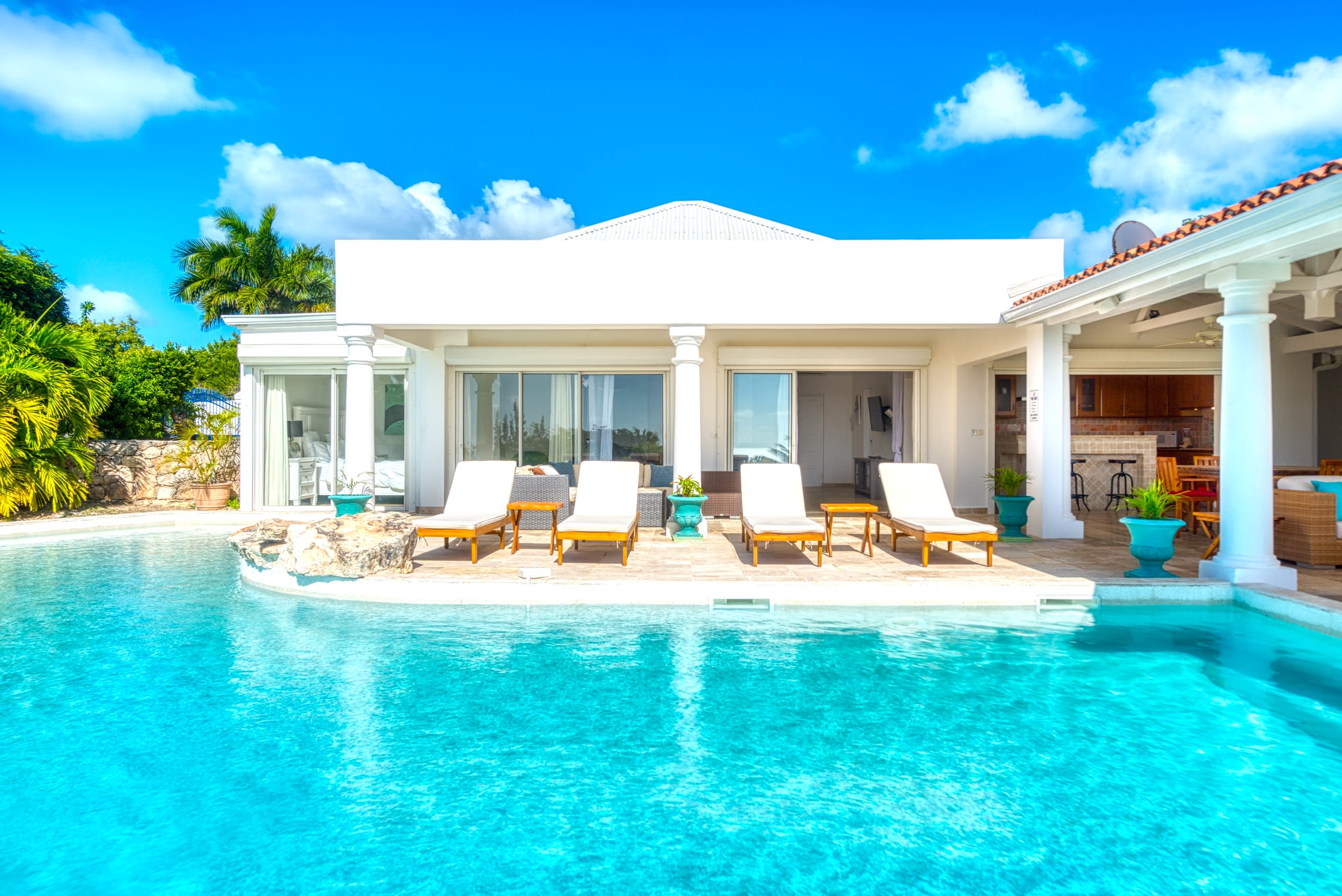 Villa Lune de Miel, A Romantic Two Bedroom Sea View Retreat in Terres Basses - Photo 7