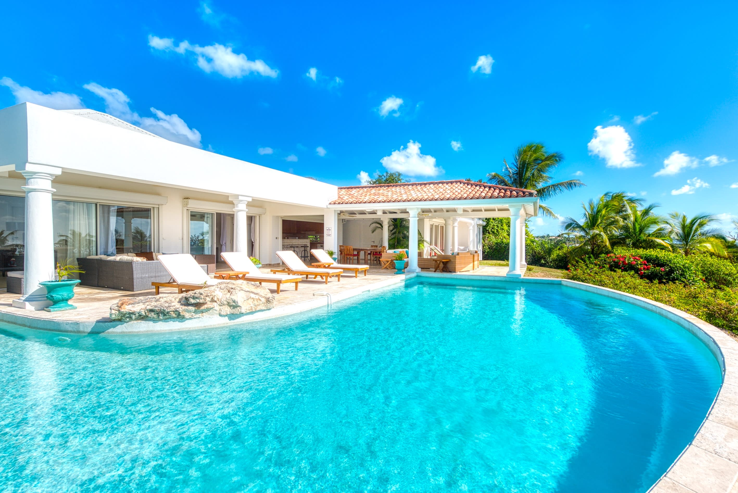 Villa Lune de Miel, A Romantic Two Bedroom Sea View Retreat in Terres Basses - Photo 8