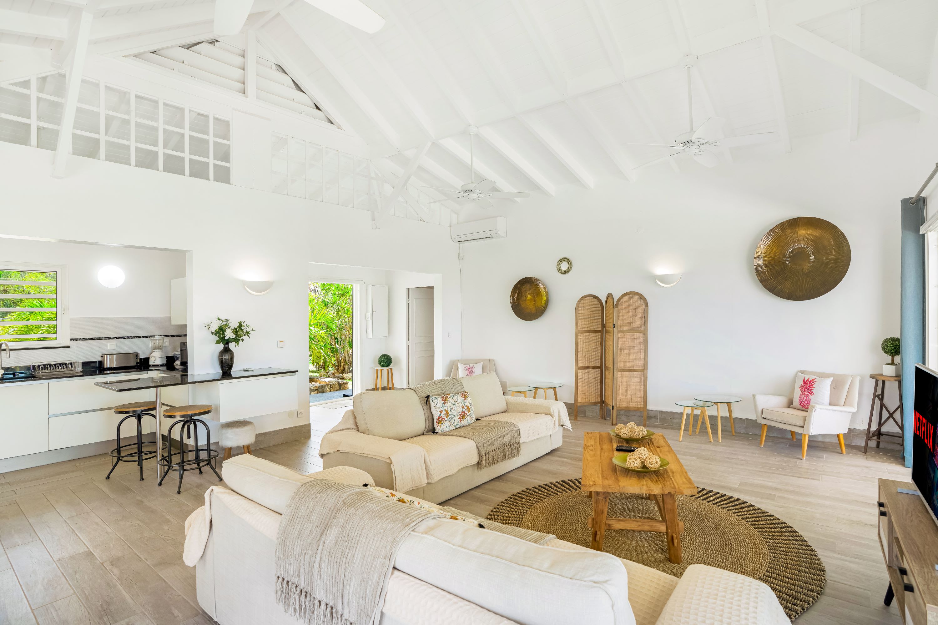 Villa Madras, 5 Bedroom Terres Basses Villa with Sea Views - Photo 17