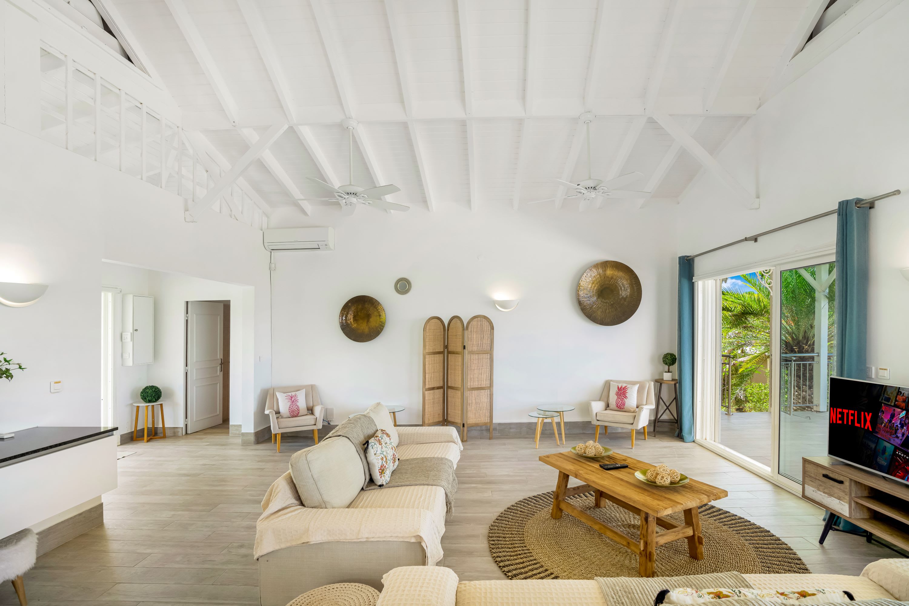 Villa Madras, 5 Bedroom Terres Basses Villa with Sea Views - Photo 18