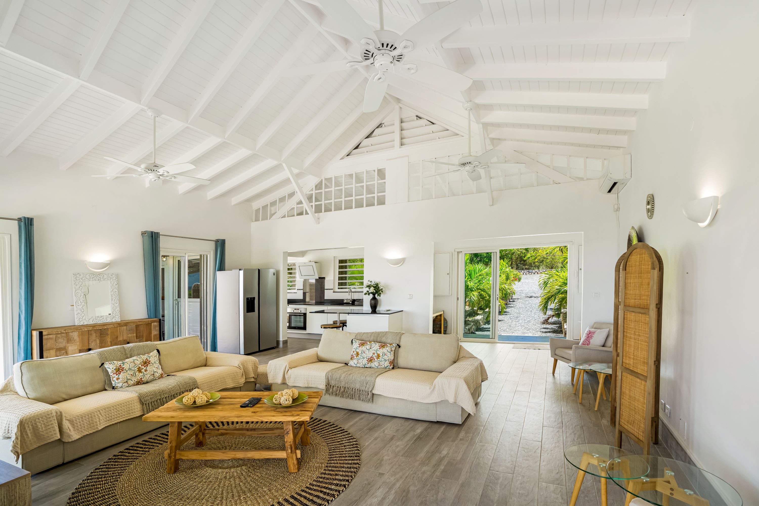 Villa Madras, 5 Bedroom Terres Basses Villa with Sea Views - Photo 19