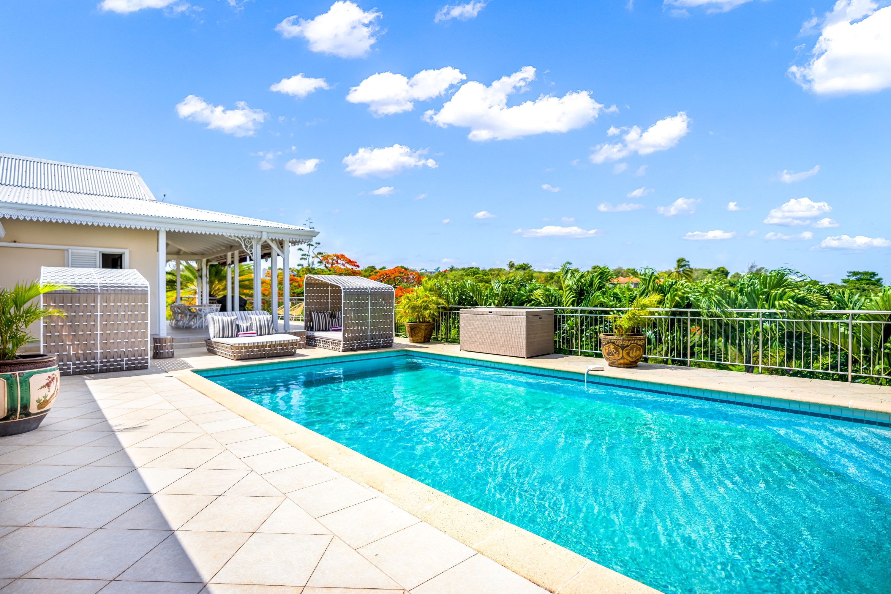 Villa Madras, 5 Bedroom Terres Basses Villa with Sea Views Gallery 1