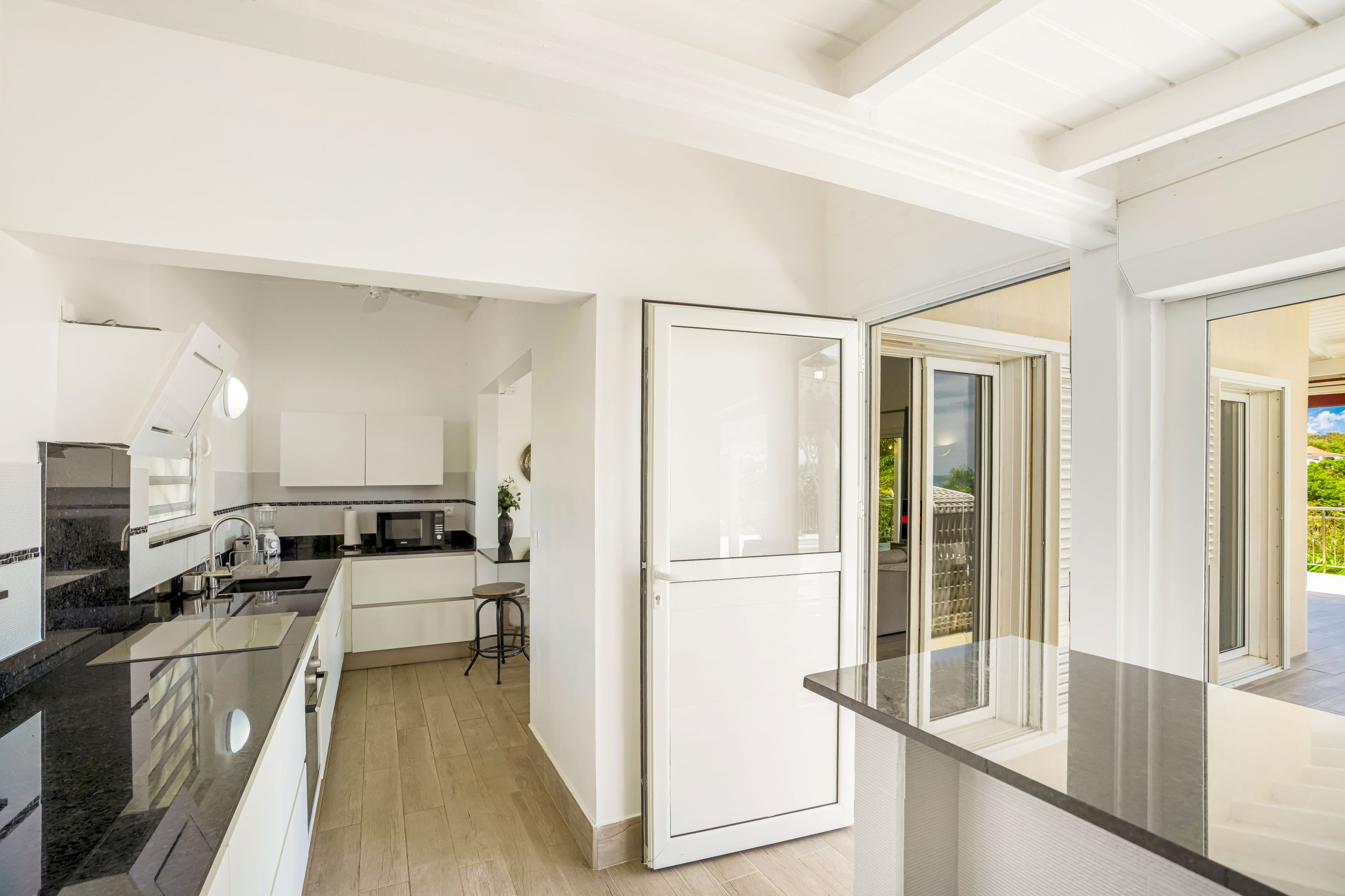 Villa Madras, 5 Bedroom Terres Basses Villa with Sea Views - Photo 23