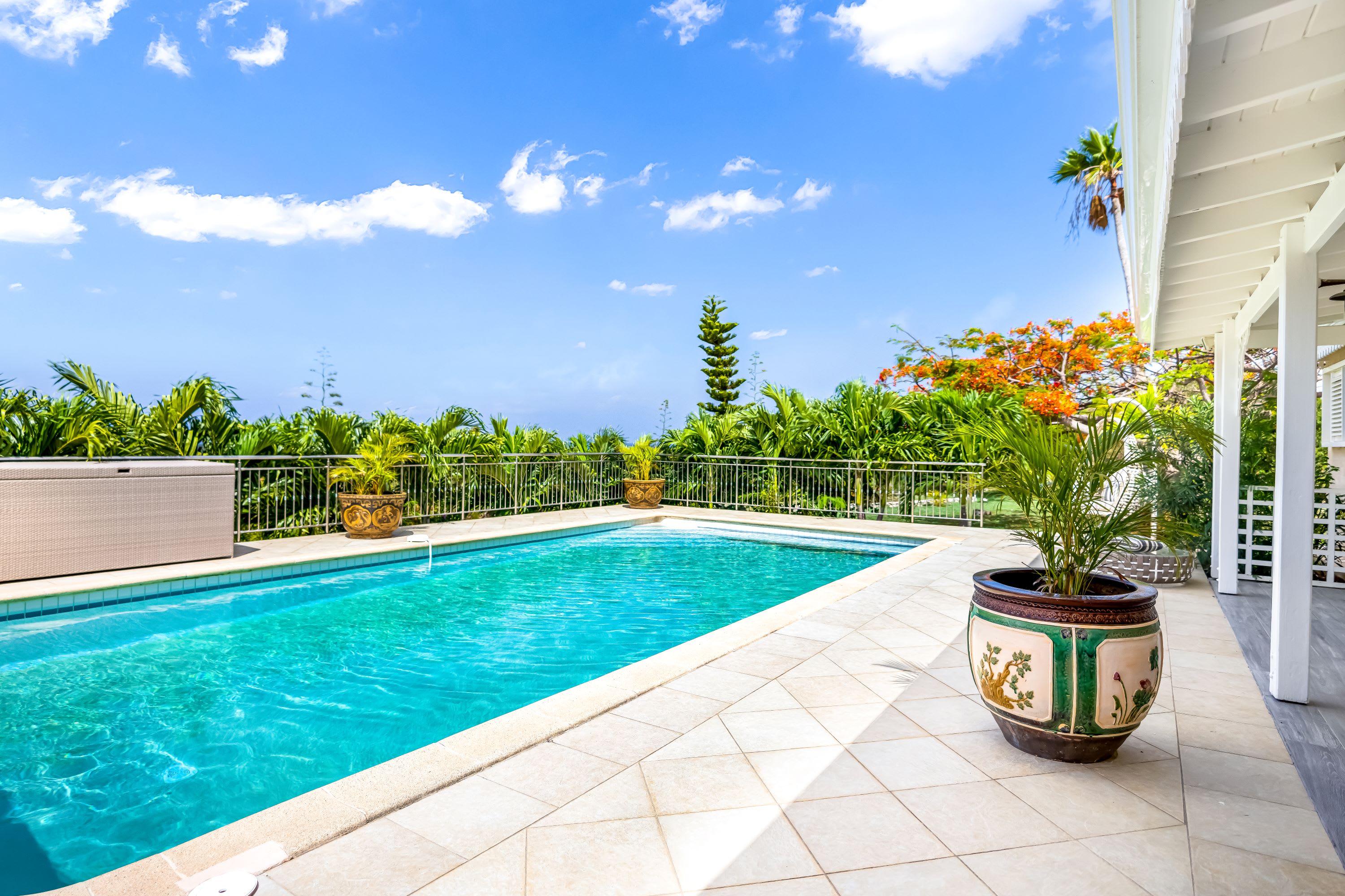 Villa Madras, 5 Bedroom Terres Basses Villa with Sea Views Gallery 2