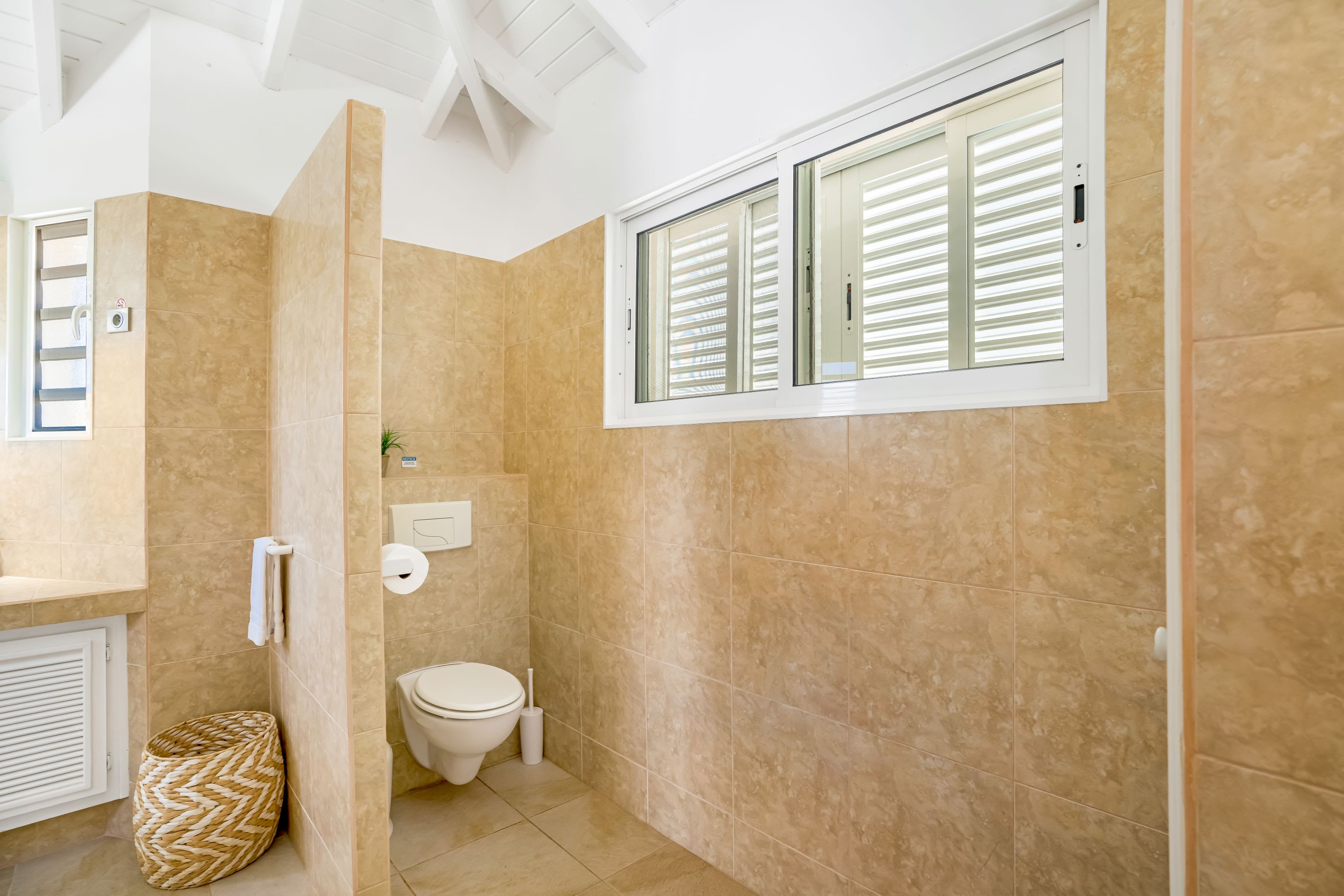 Villa Madras, 5 Bedroom Terres Basses Villa with Sea Views - Photo 34