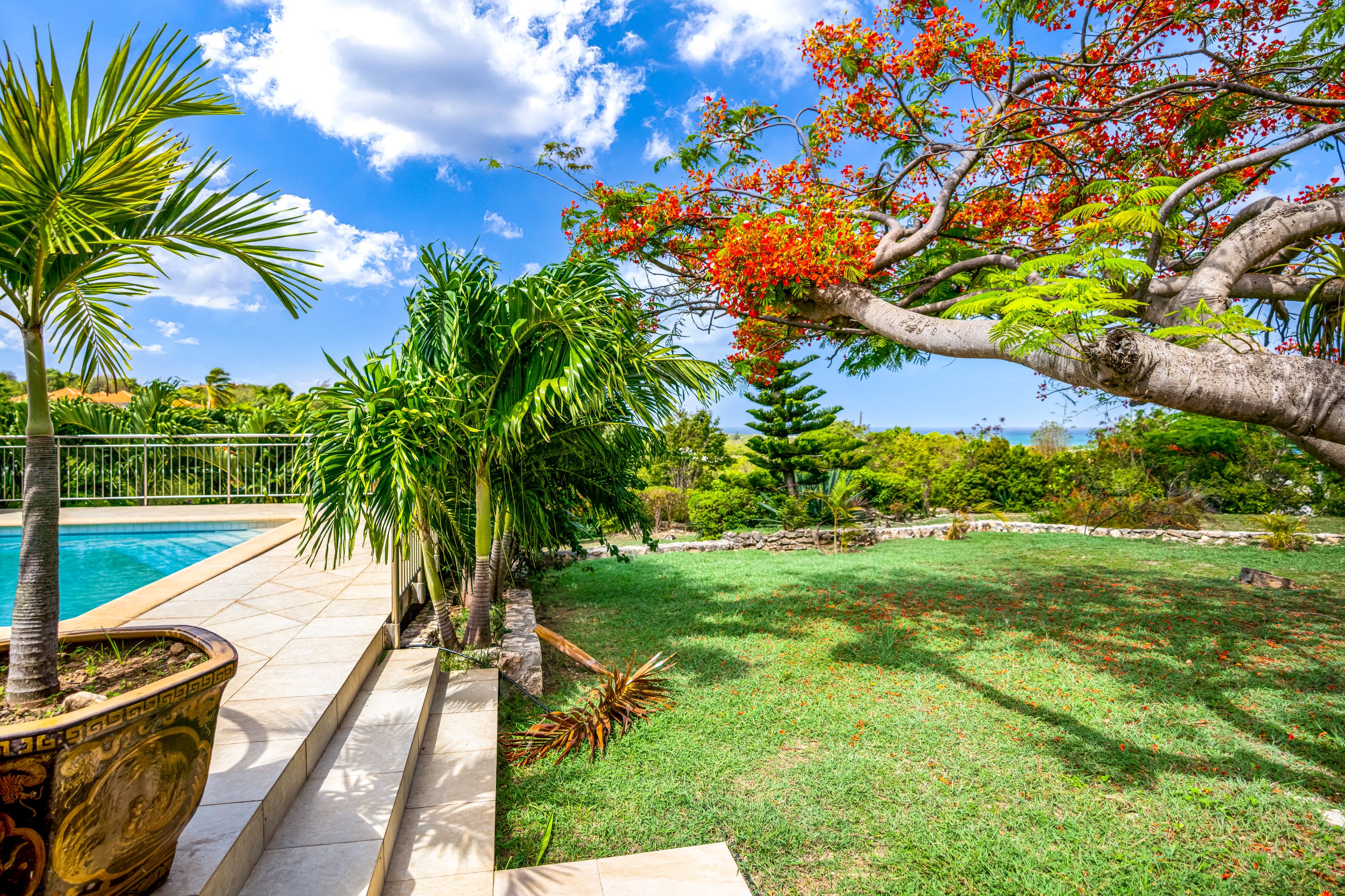 Villa Madras, 5 Bedroom Terres Basses Villa with Sea Views - Photo 64