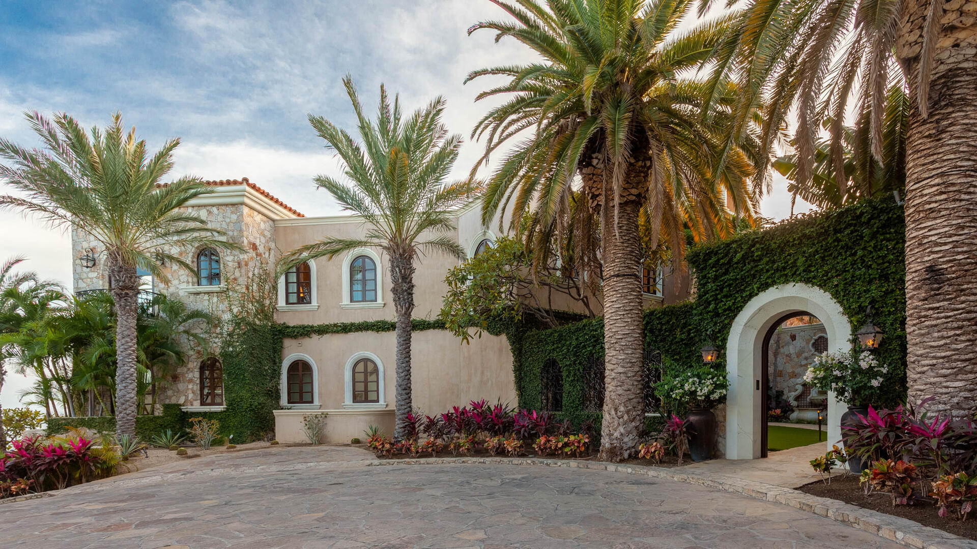 Villa Mar Azul, Ocean View Grandeur in Villas del Mar Palmilla Gallery 2
