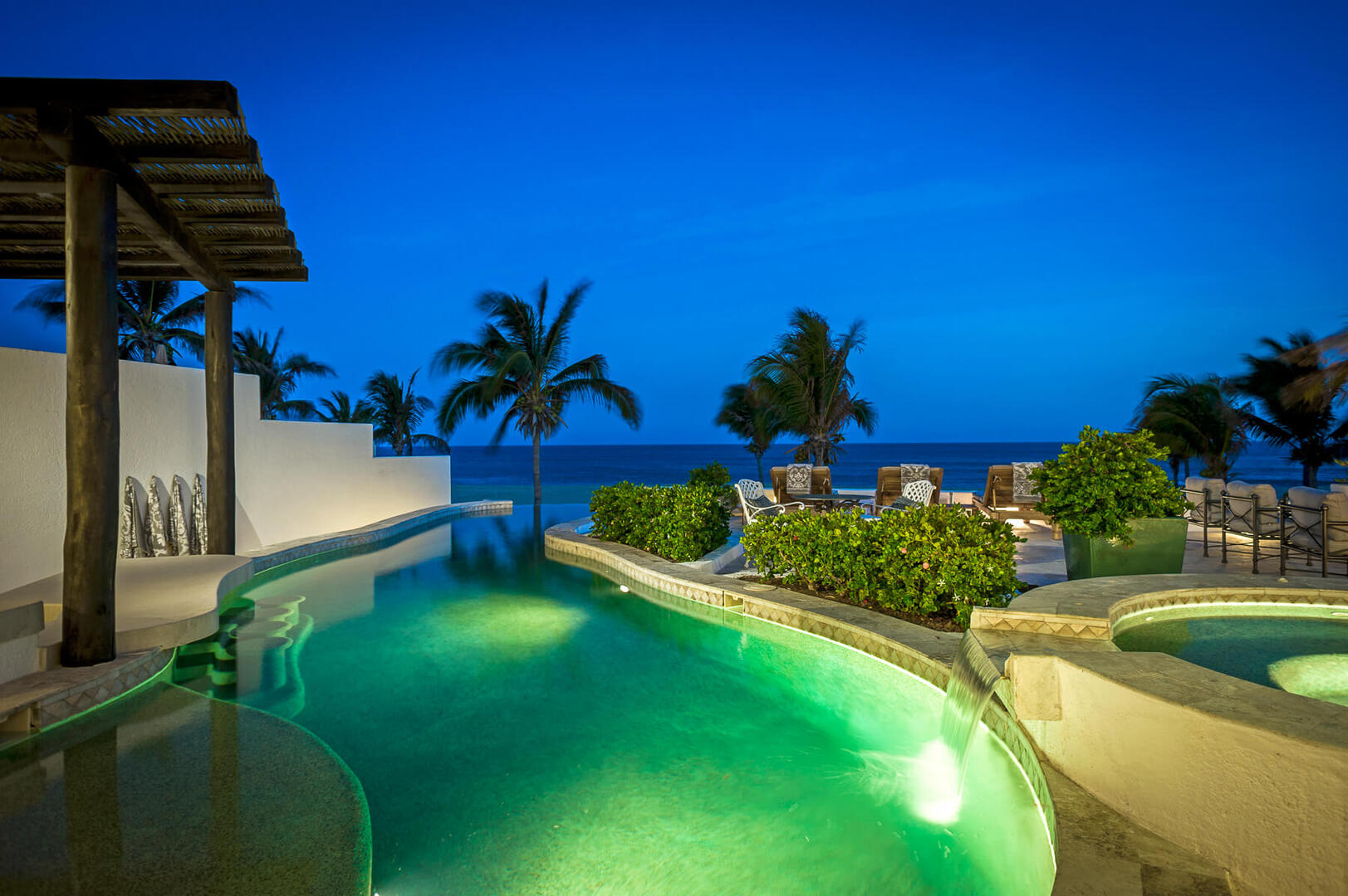 Villa Pacifica, Beachfront Pedregal Villa with Pool, Jacuzzi and Home Theatre - Photo 8