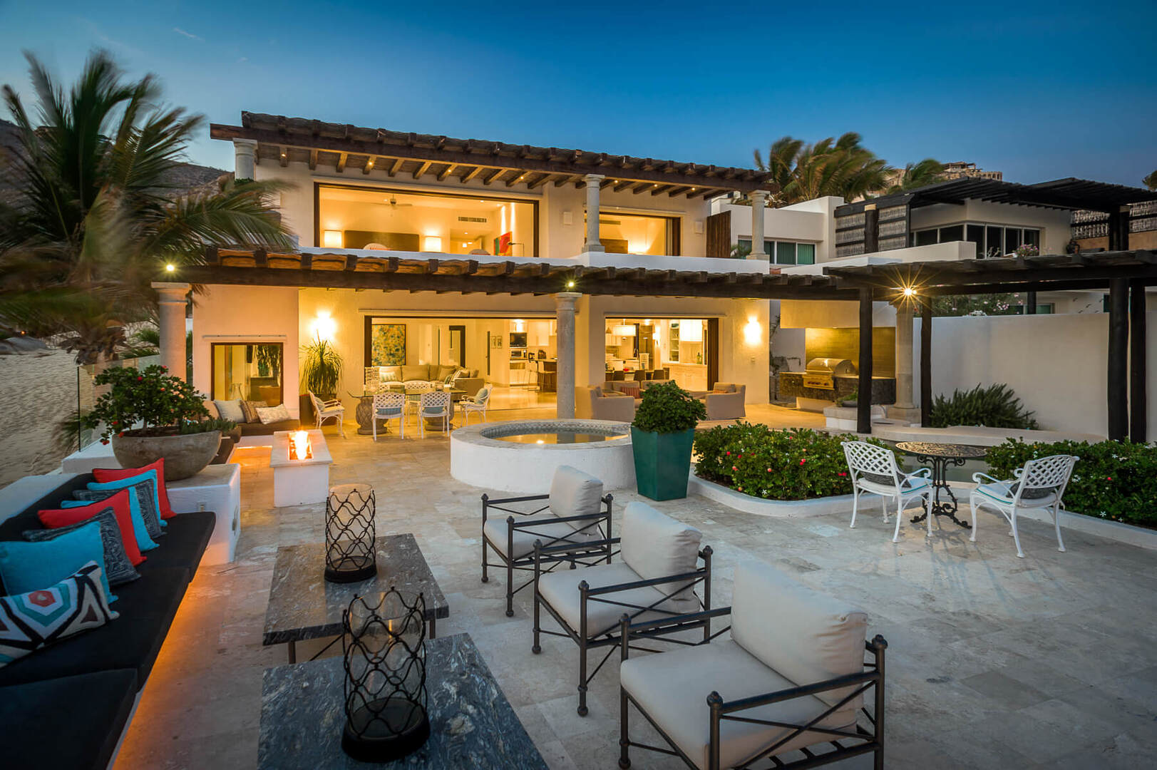 Villa Pacifica, Beachfront Pedregal Villa with Pool, Jacuzzi and Home Theatre Main View