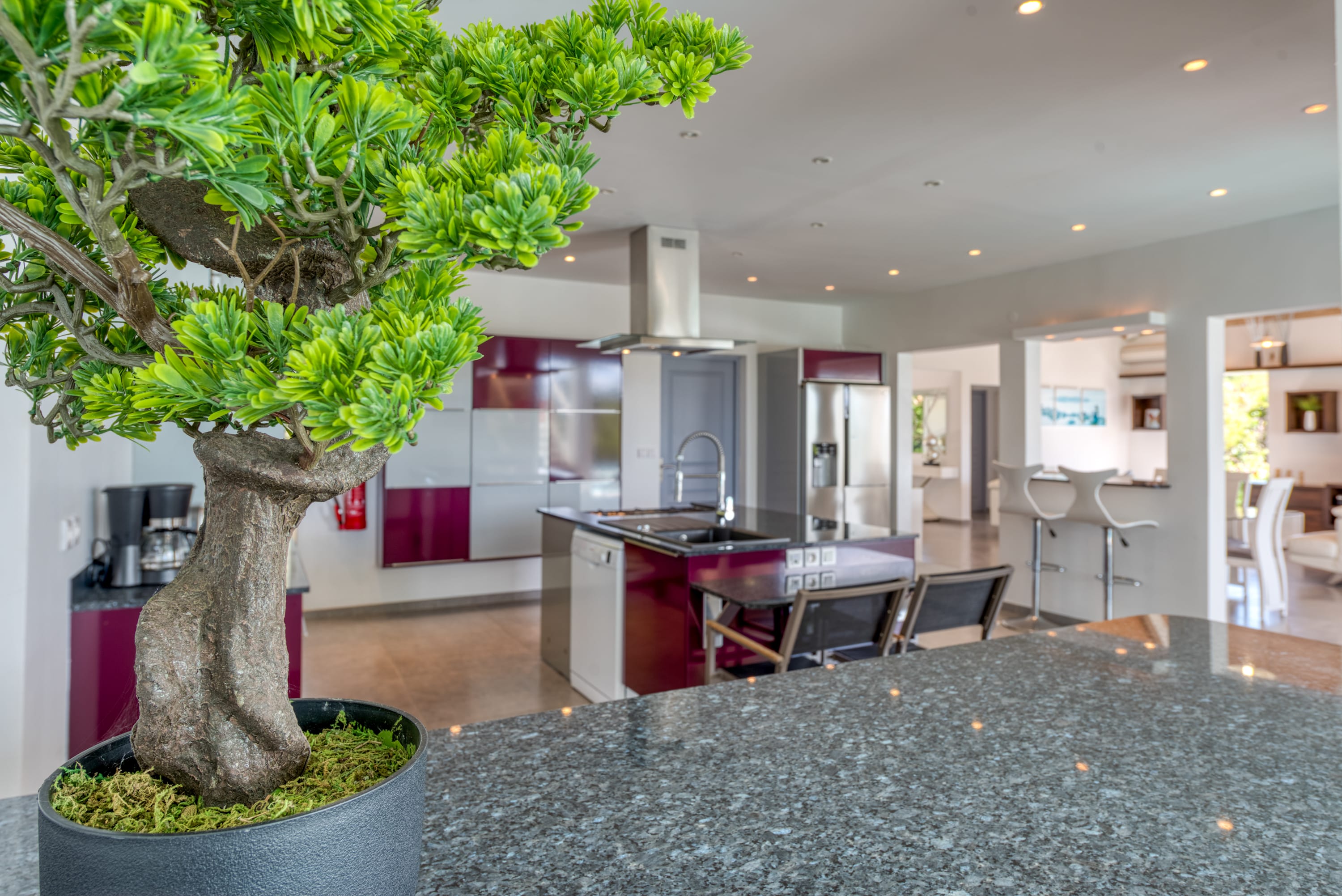 Villa Palm Bay, a Sleek Sea View Retreat in Terres Basses - Photo 22