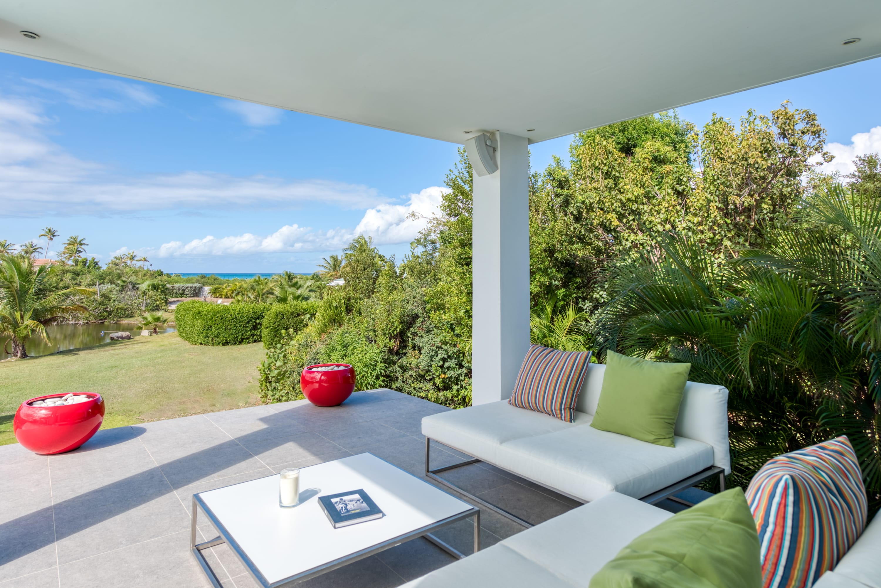 Villa Palm Bay, a Sleek Sea View Retreat in Terres Basses - Photo 25