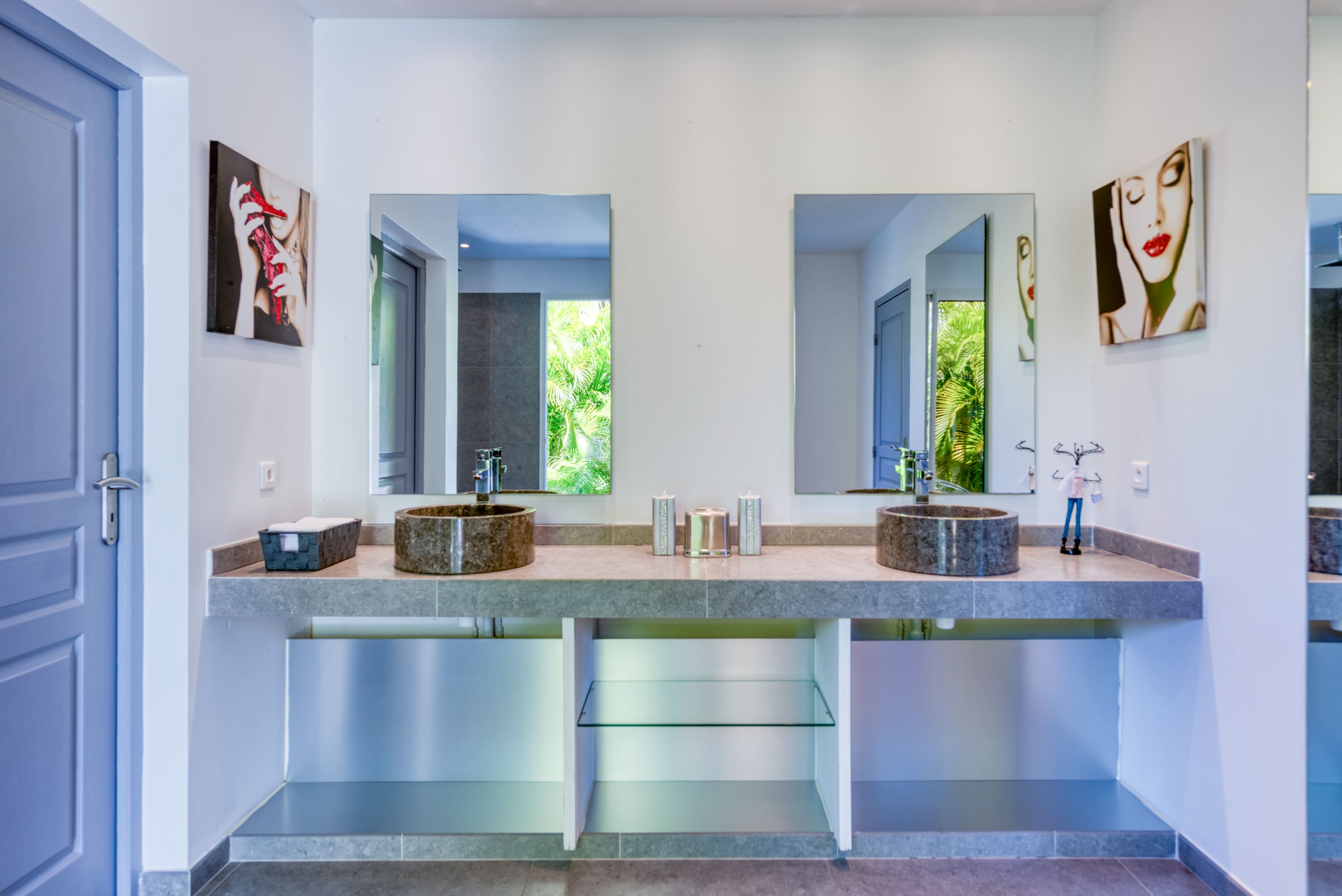 Villa Palm Bay, a Sleek Sea View Retreat in Terres Basses - Photo 30