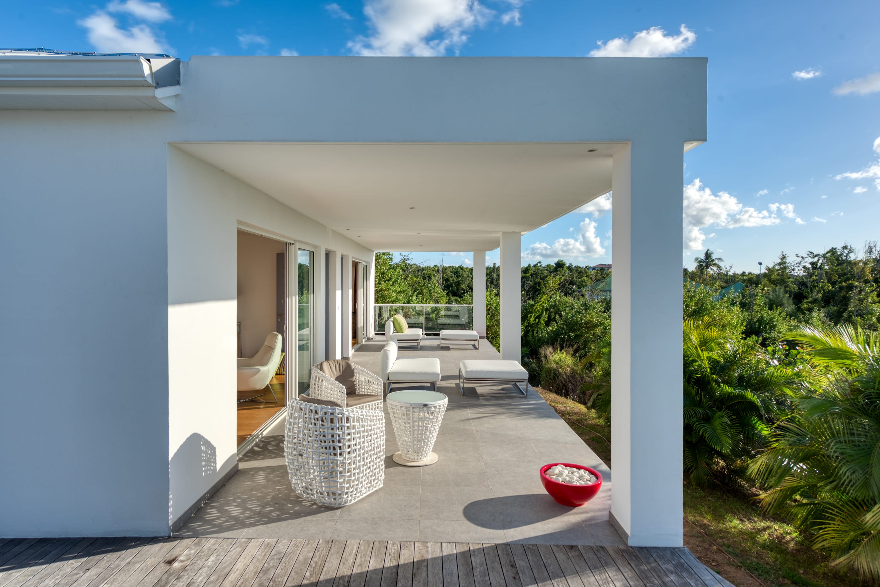 Villa Palm Bay, a Sleek Sea View Retreat in Terres Basses - Photo 32
