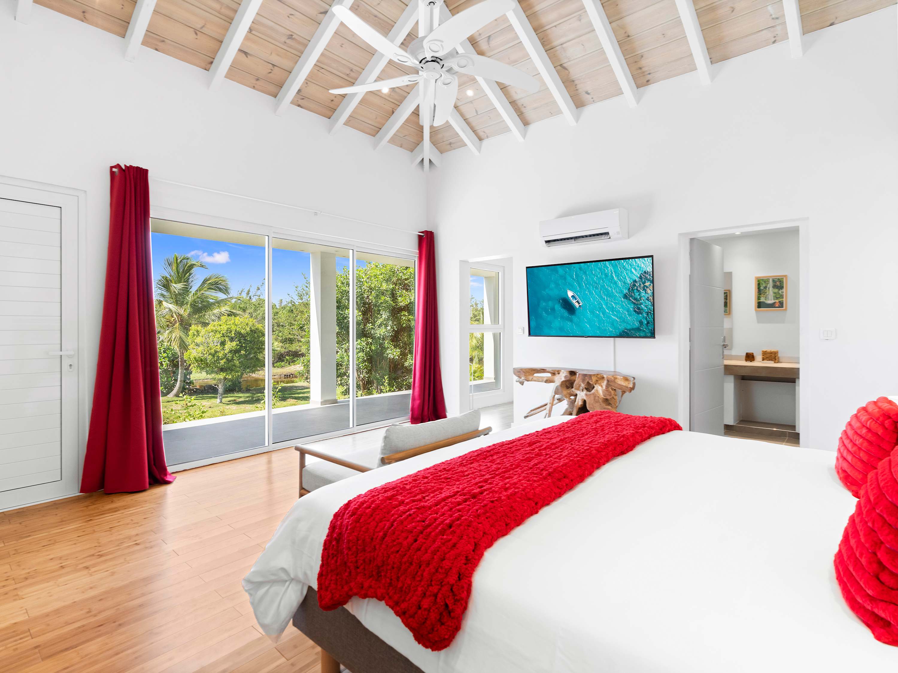 Villa Palm Bay, a Sleek Sea View Retreat in Terres Basses - Photo 49