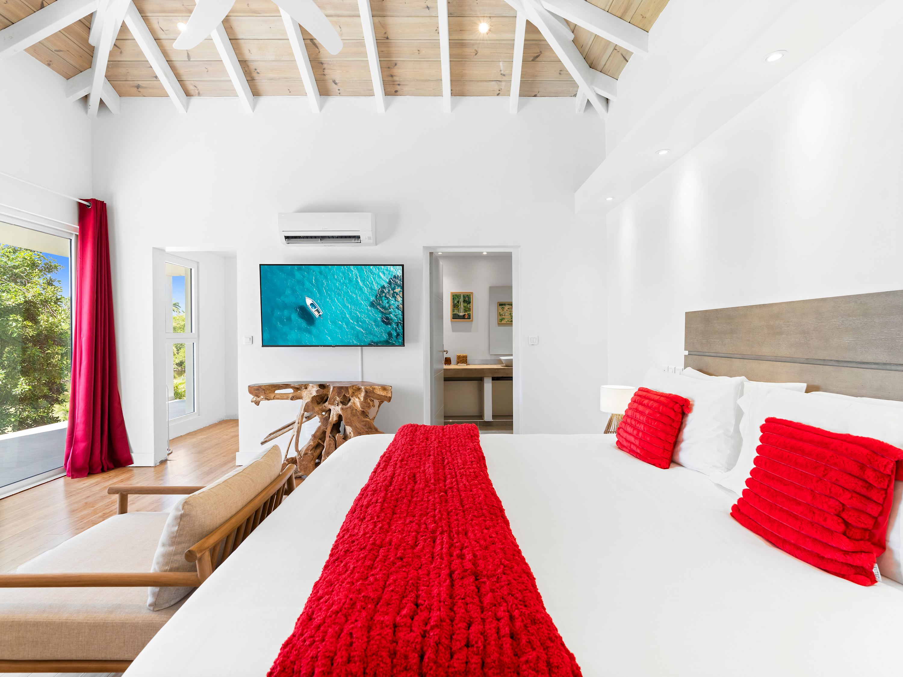 Villa Palm Bay, a Sleek Sea View Retreat in Terres Basses - Photo 50