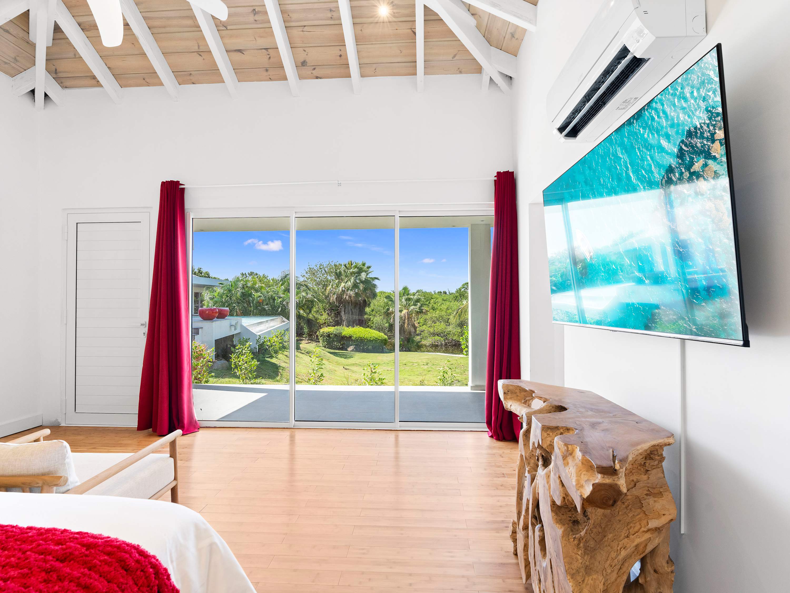 Villa Palm Bay, a Sleek Sea View Retreat in Terres Basses - Photo 51
