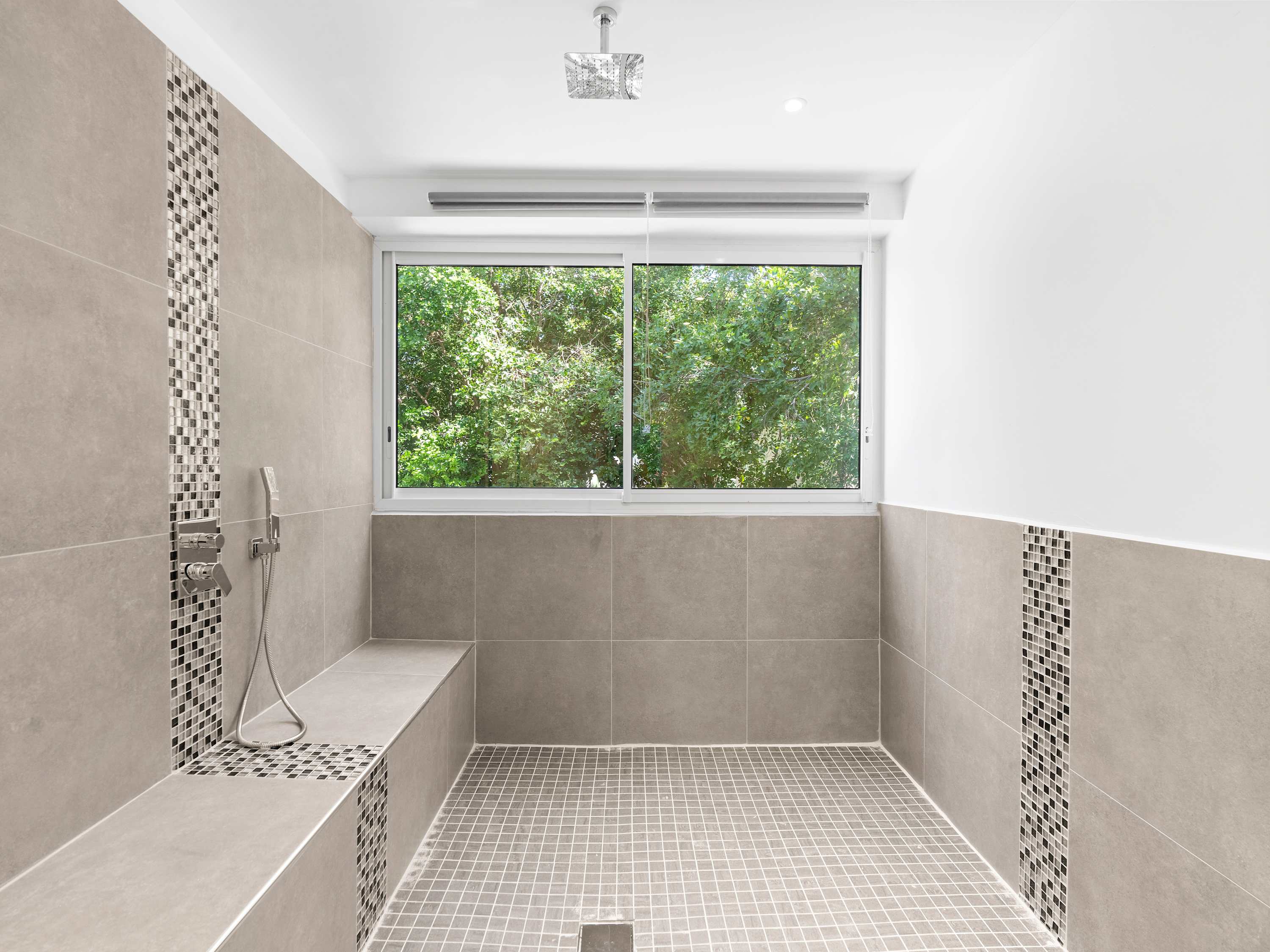 Villa Palm Bay, a Sleek Sea View Retreat in Terres Basses - Photo 54