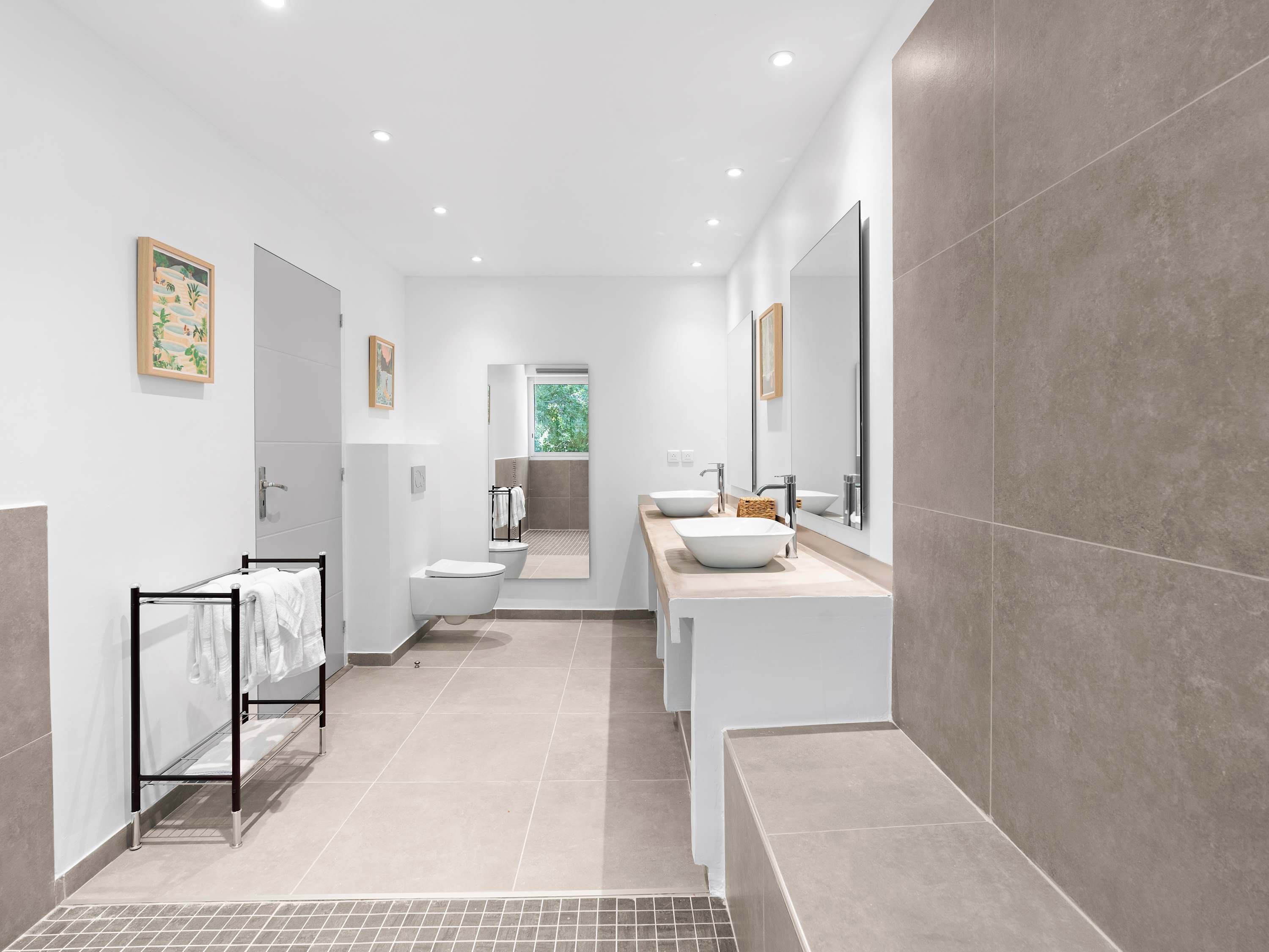 Villa Palm Bay, a Sleek Sea View Retreat in Terres Basses - Photo 56