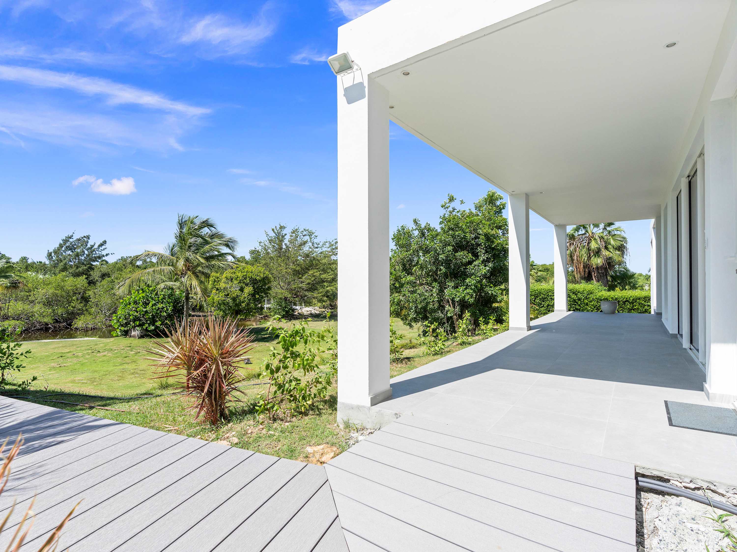 Villa Palm Bay, a Sleek Sea View Retreat in Terres Basses - Photo 73