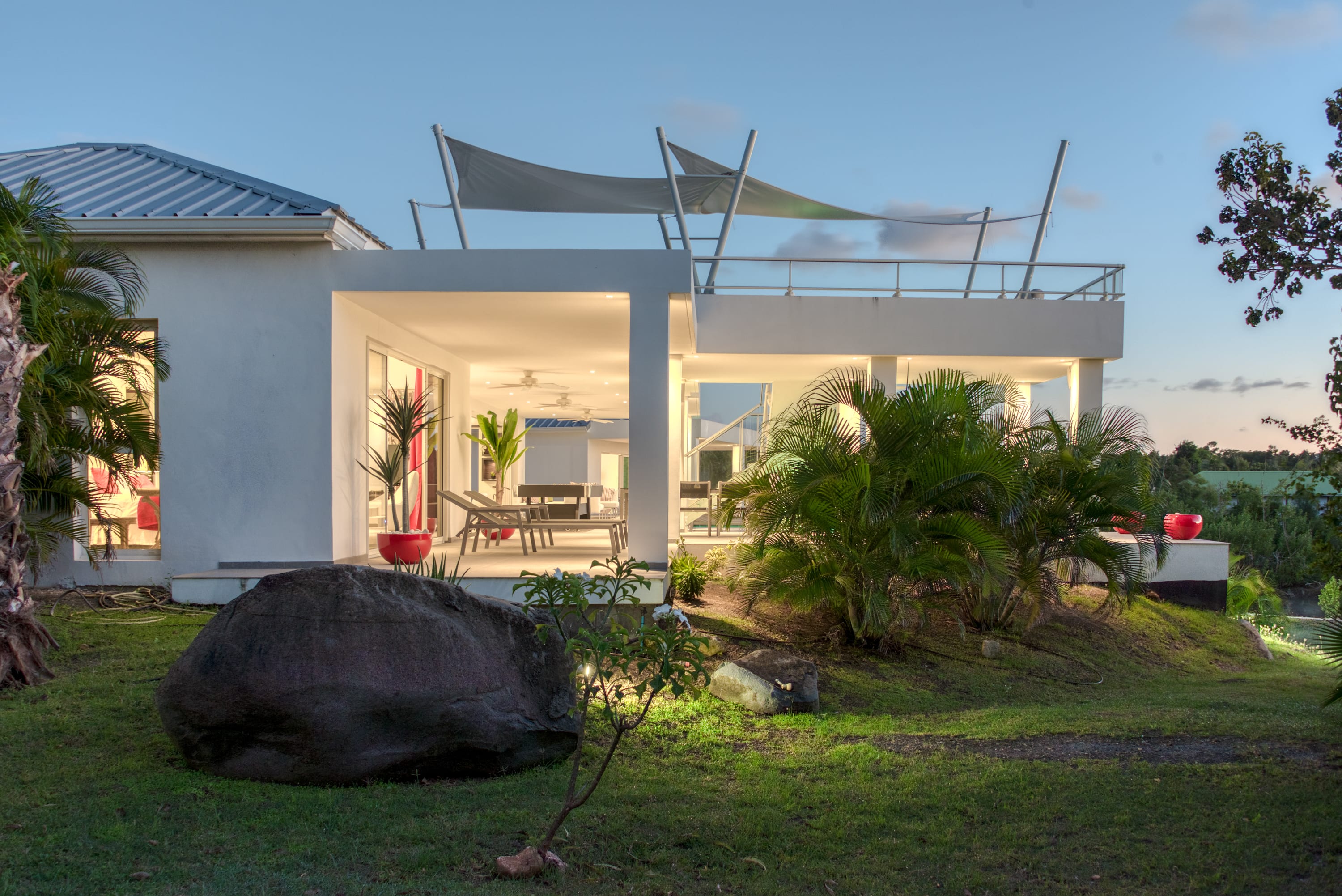 Villa Palm Bay, a Sleek Sea View Retreat in Terres Basses - Photo 81