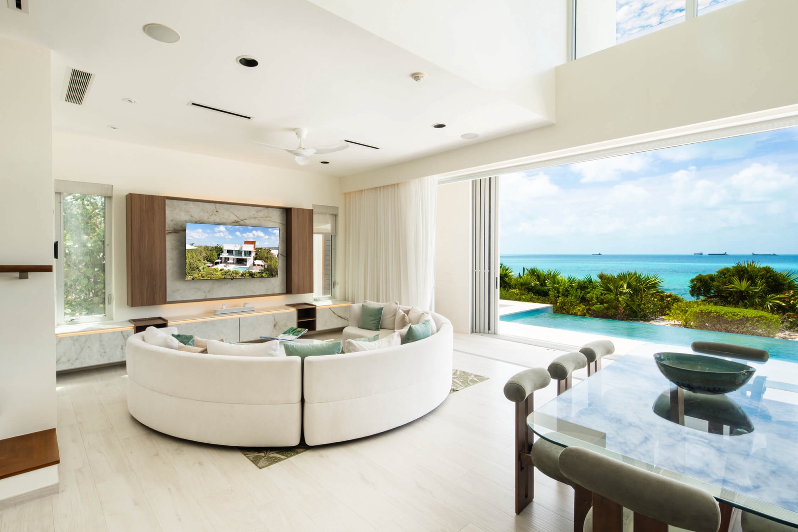 Villa Sol y Luna, Oceanfront Glass and Moonlit Terraces in Providenciales - Photo 12