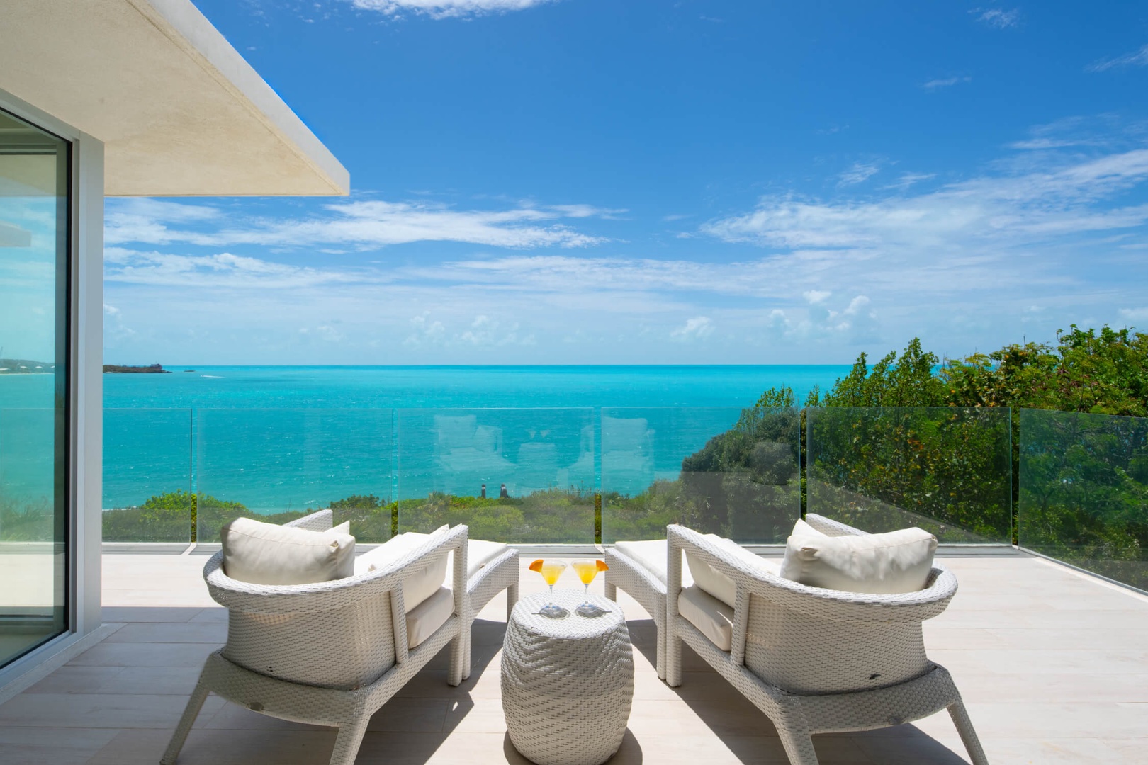 Villa Sol y Luna, Oceanfront Glass and Moonlit Terraces in Providenciales - Photo 15