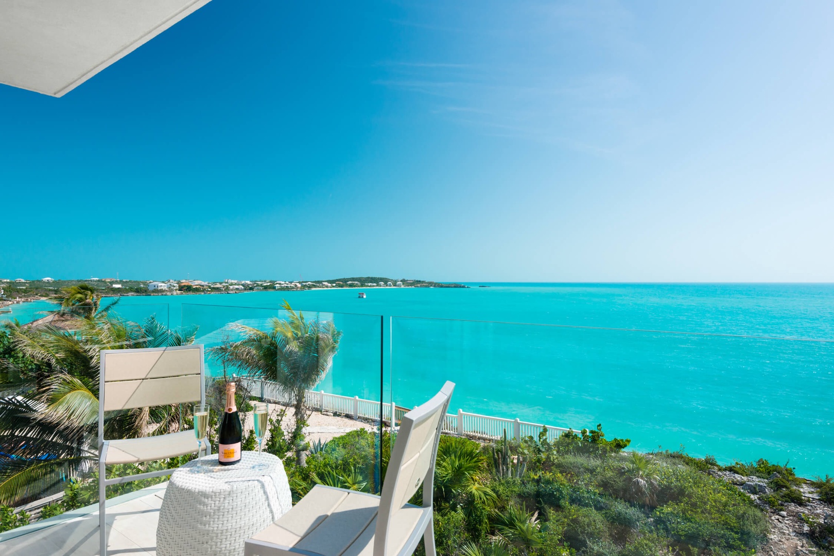 Villa Sol y Luna, Oceanfront Glass and Moonlit Terraces in Providenciales - Photo 18