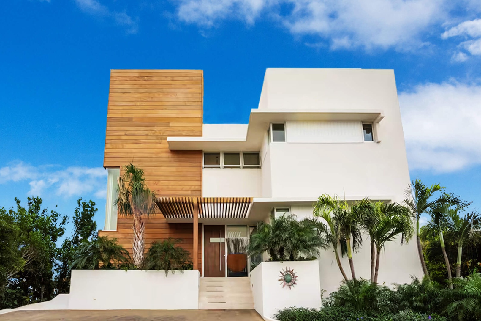 Villa Sol y Luna, Oceanfront Glass and Moonlit Terraces in Providenciales - Photo 6