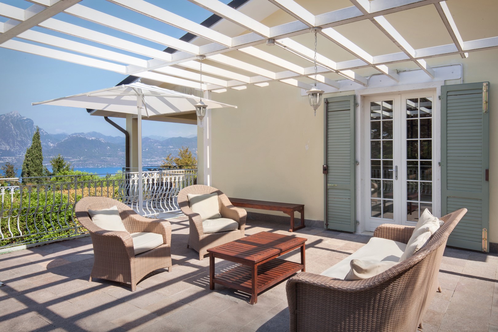 Villa Sorte, Panoramic Lake Garda Villa with Private Pool - Photo 11