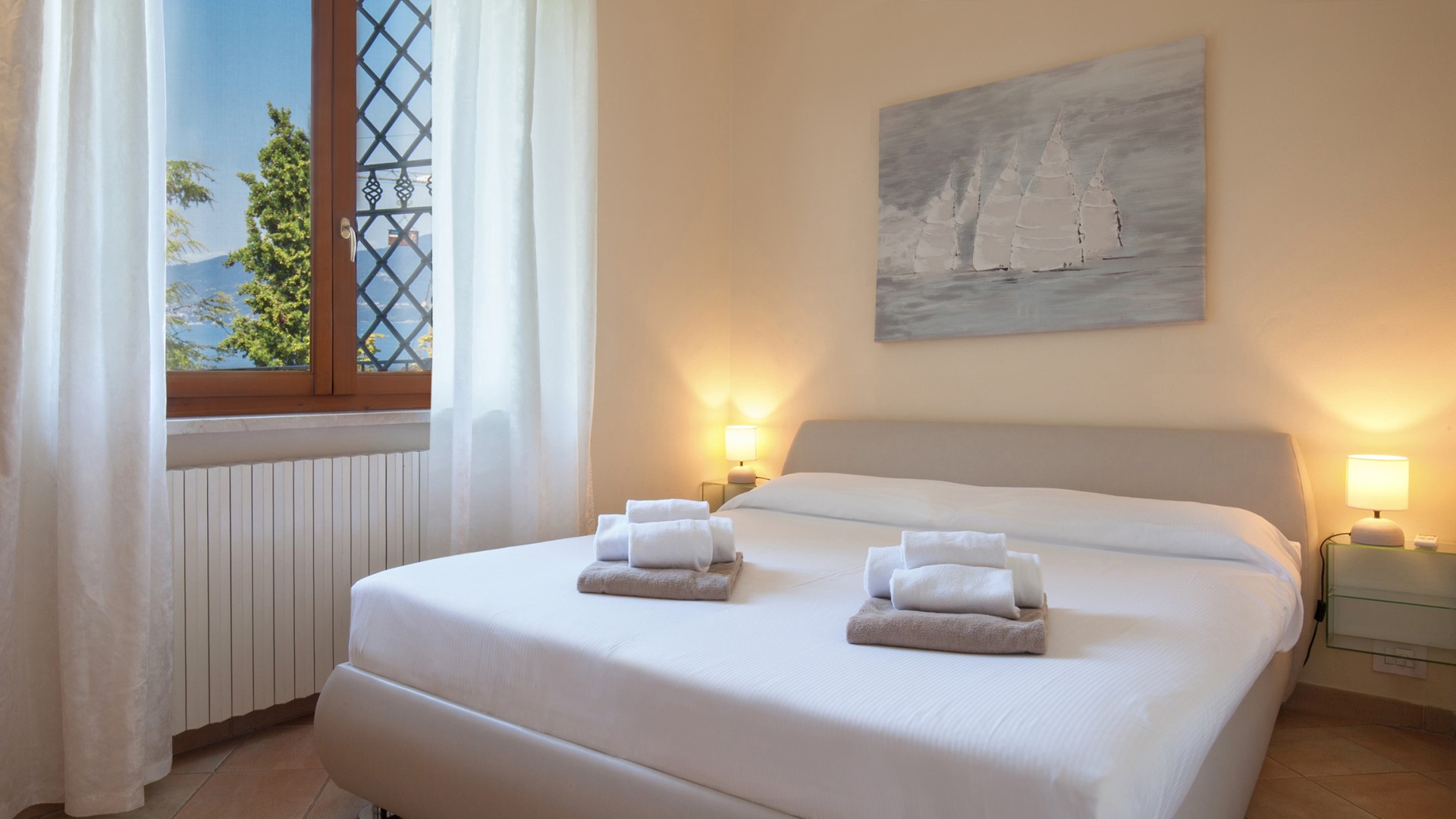 Villa Sybille, Contemporary Lake Garda Villa with Panoramic Views - Photo 26