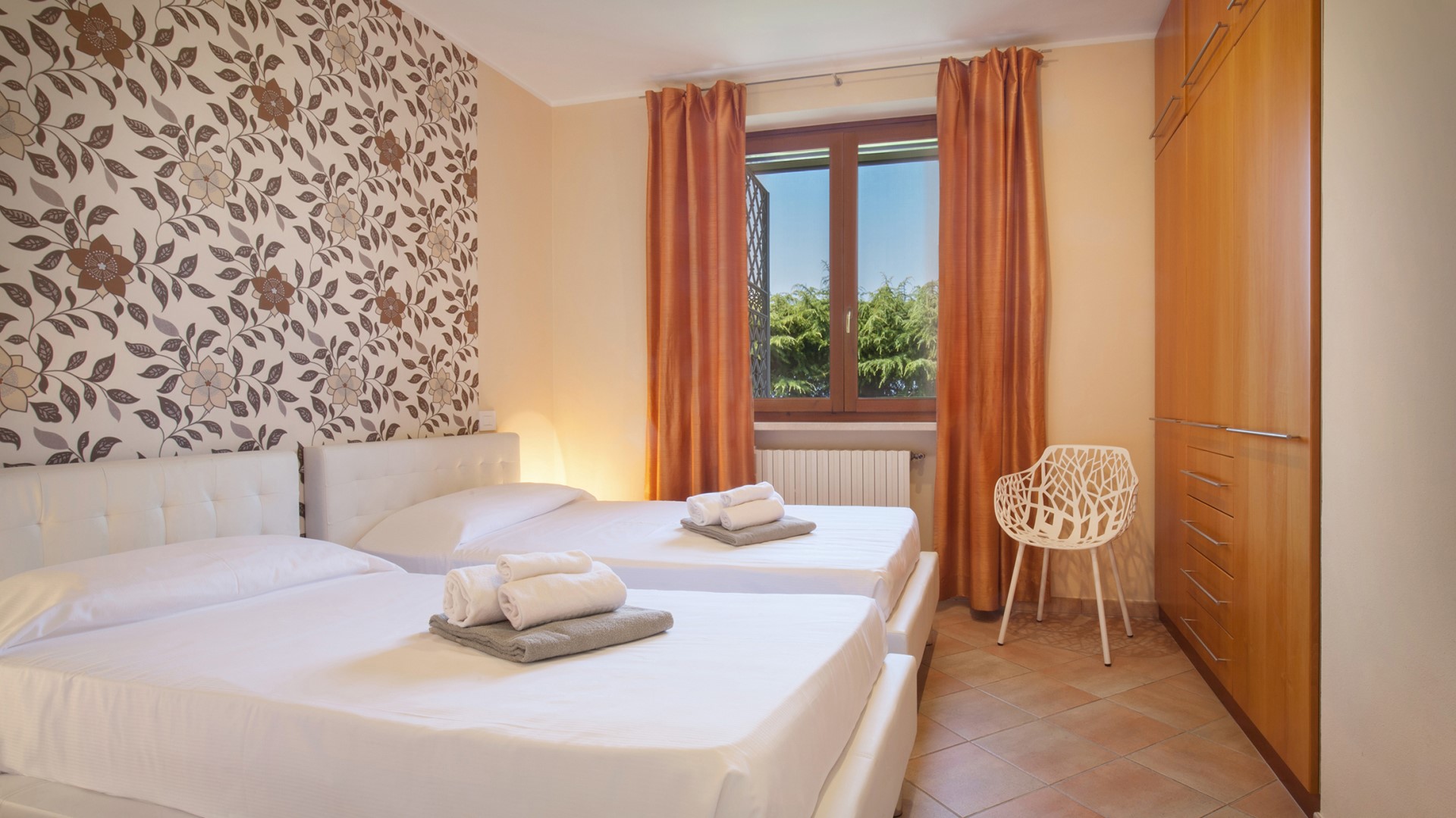 Villa Sybille, Contemporary Lake Garda Villa with Panoramic Views - Photo 29