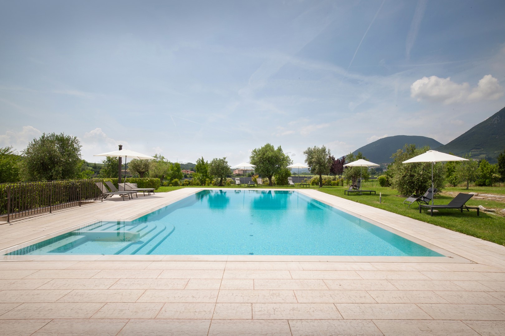 Villa Tenuta Campetti, Seven Bedrooms Among Veneto Vines Near Lake Garda Gallery 1