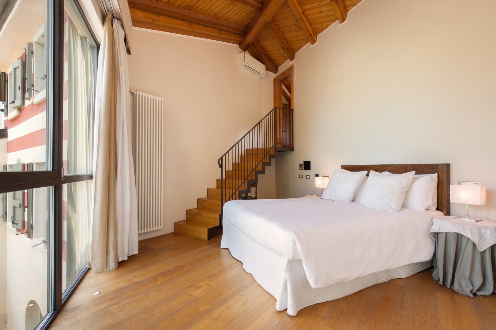 Villa Tenuta Campetti, Seven Bedrooms Among Veneto Vines Near Lake Garda - Photo 29