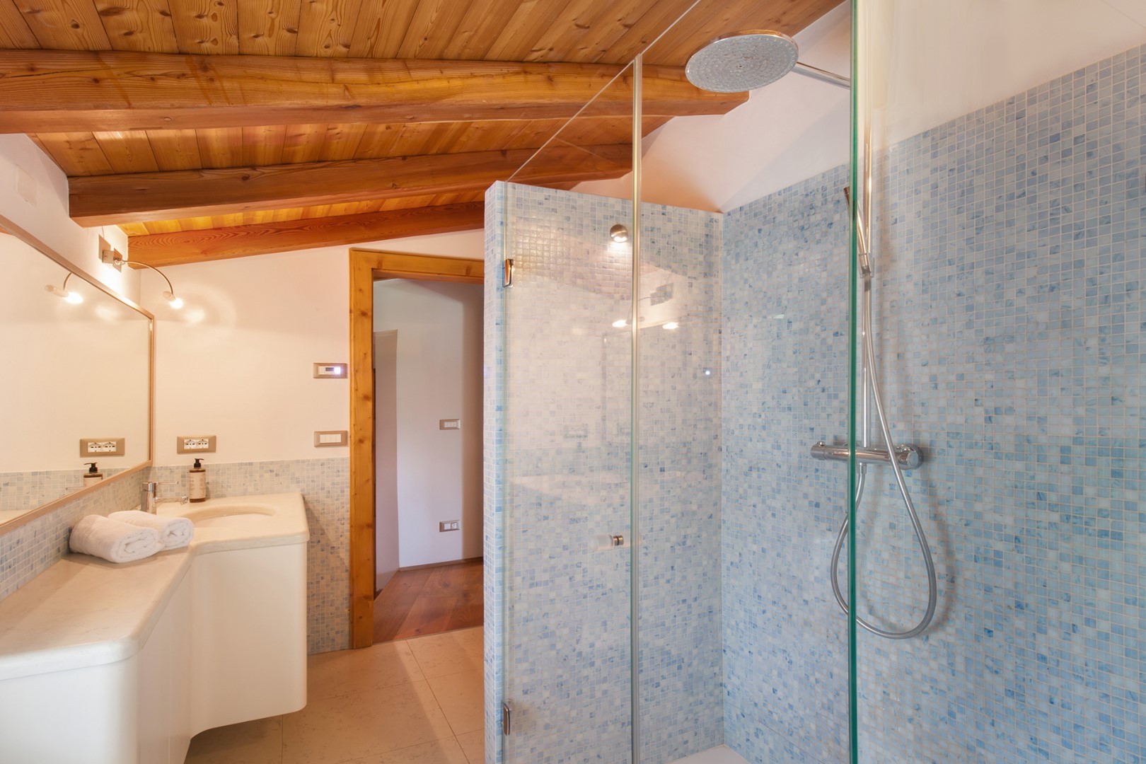 Villa Tenuta Campetti, Seven Bedrooms Among Veneto Vines Near Lake Garda - Photo 35
