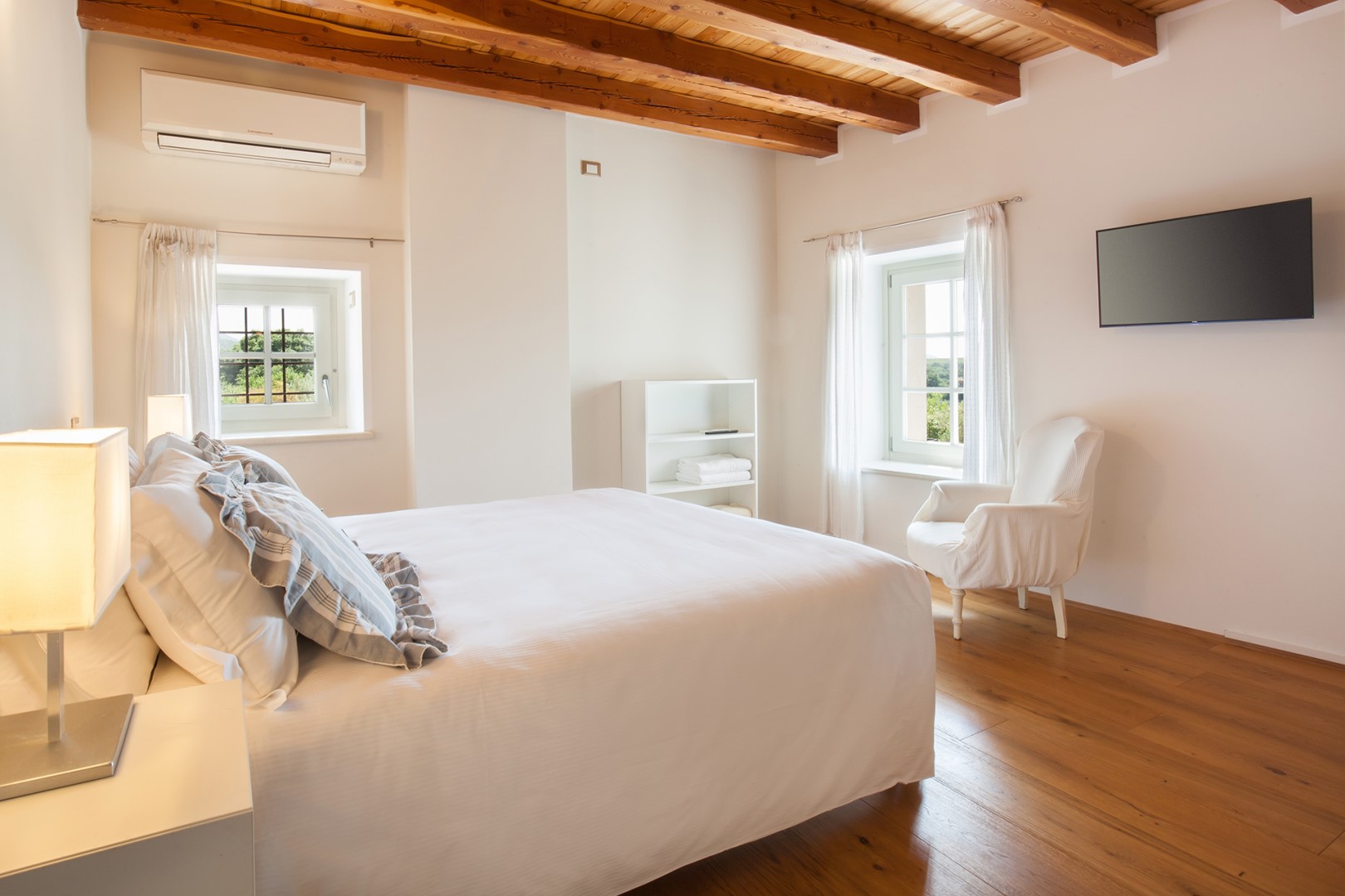 Villa Tenuta Campetti, Seven Bedrooms Among Veneto Vines Near Lake Garda - Photo 46