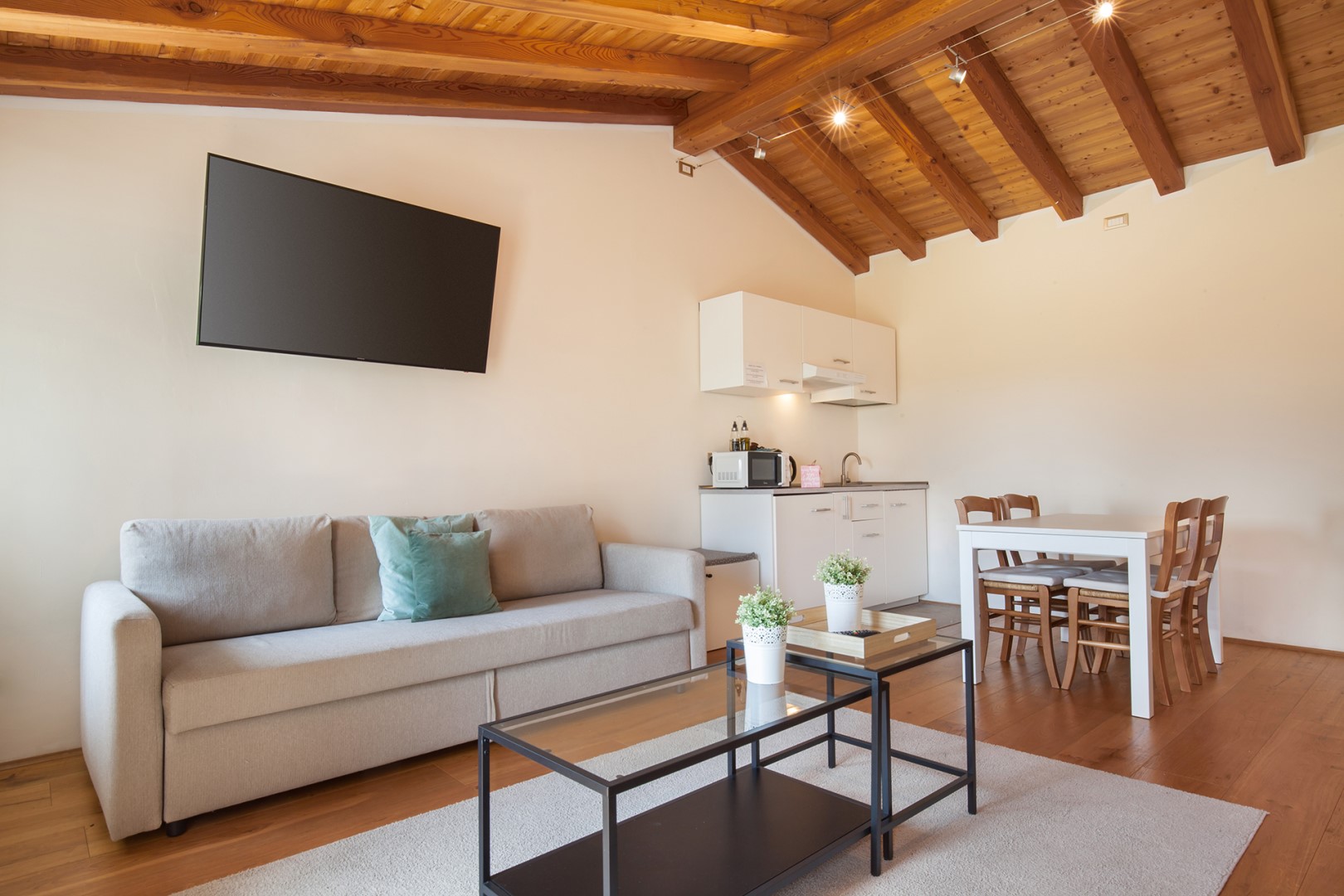 Villa Tenuta Campetti, Seven Bedrooms Among Veneto Vines Near Lake Garda - Photo 54