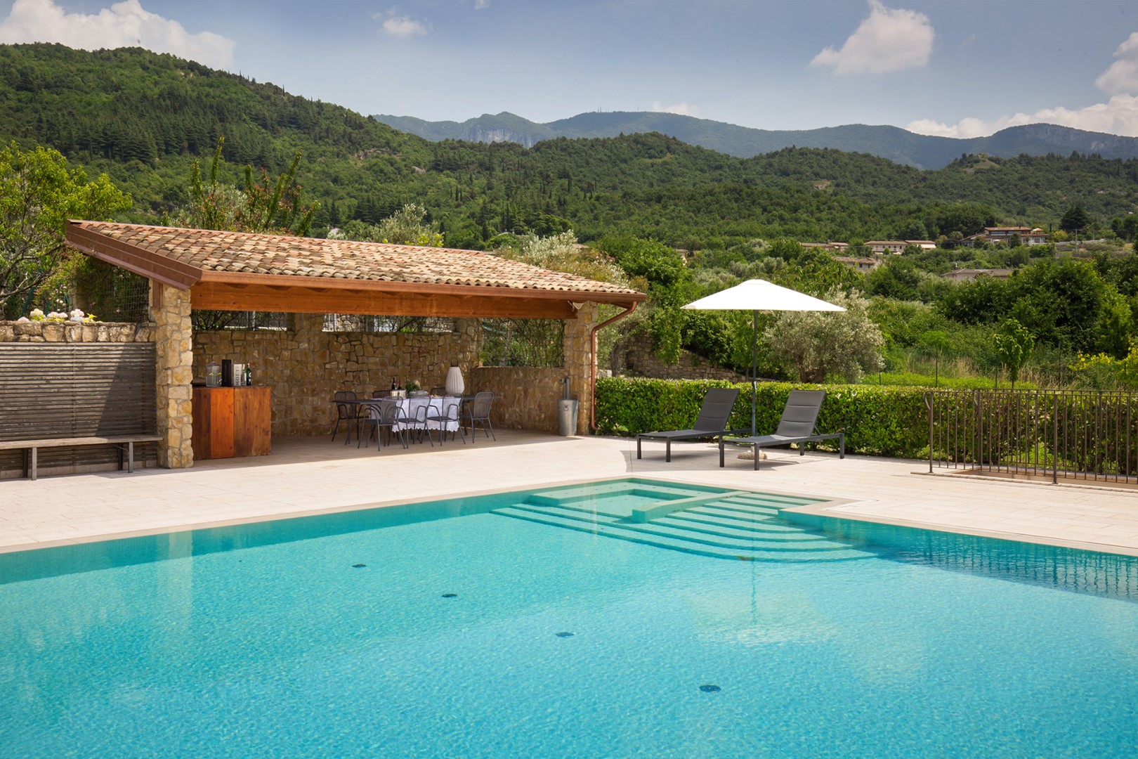 Villa Tenuta Campetti, Seven Bedrooms Among Veneto Vines Near Lake Garda - Photo 8