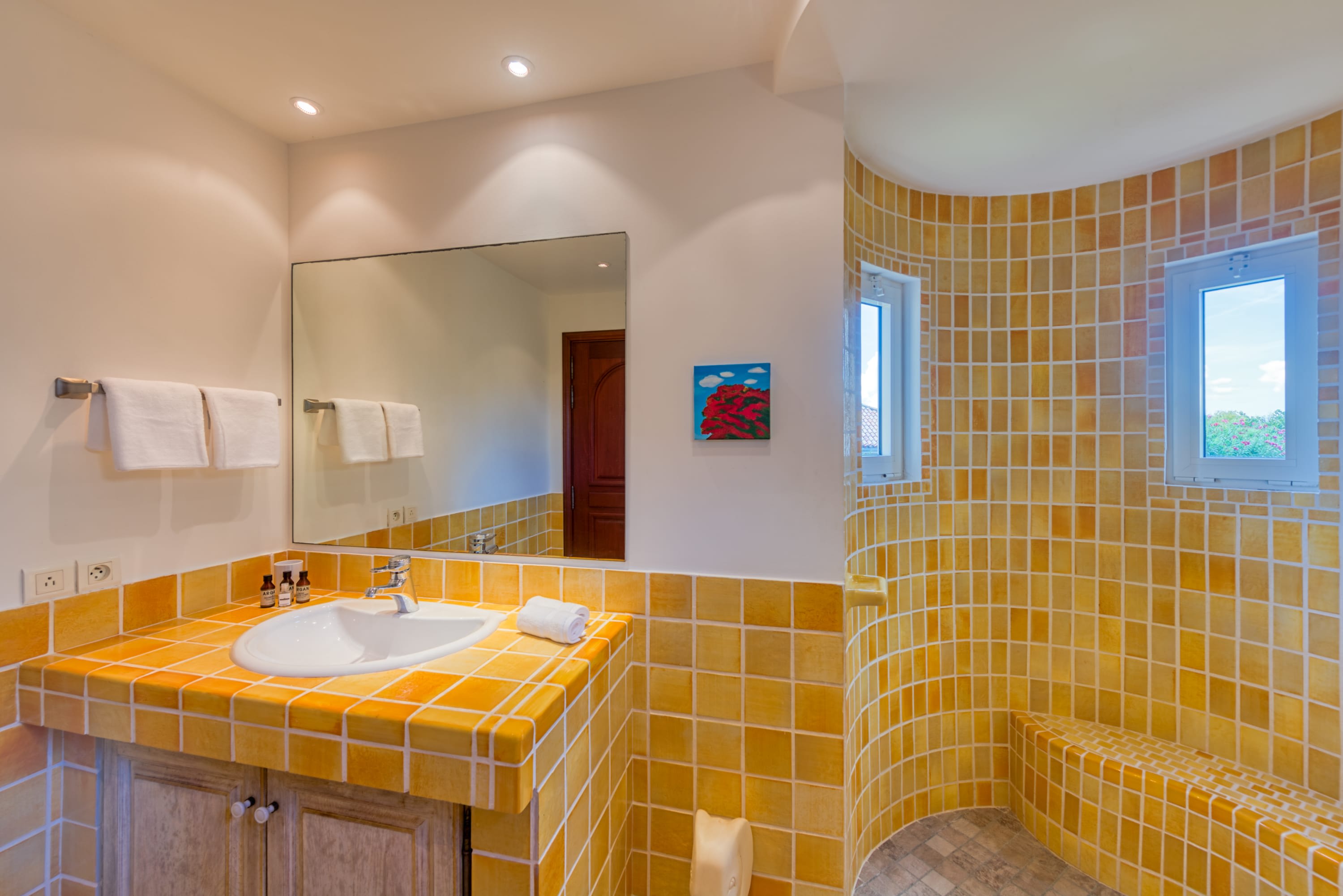 Villa Terre Azure, Terres Basses Villa with Lagoon Views and a 50-Foot Infinity Pool - Photo 12